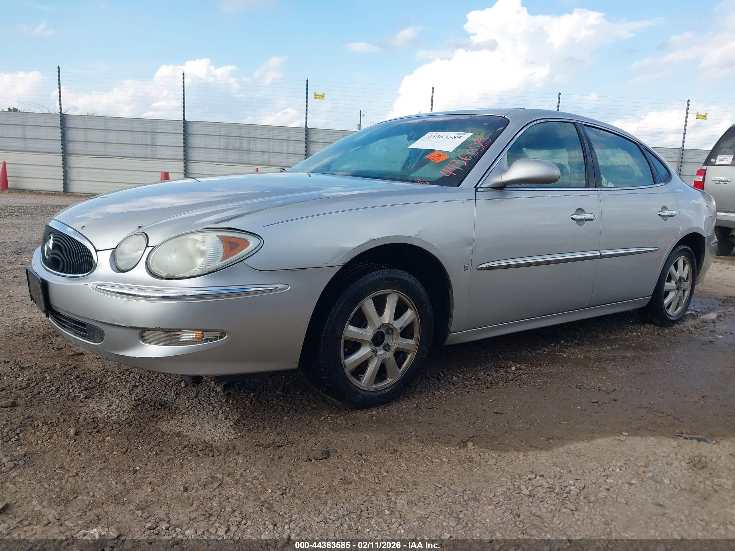 BUICK LACROSSE image 2