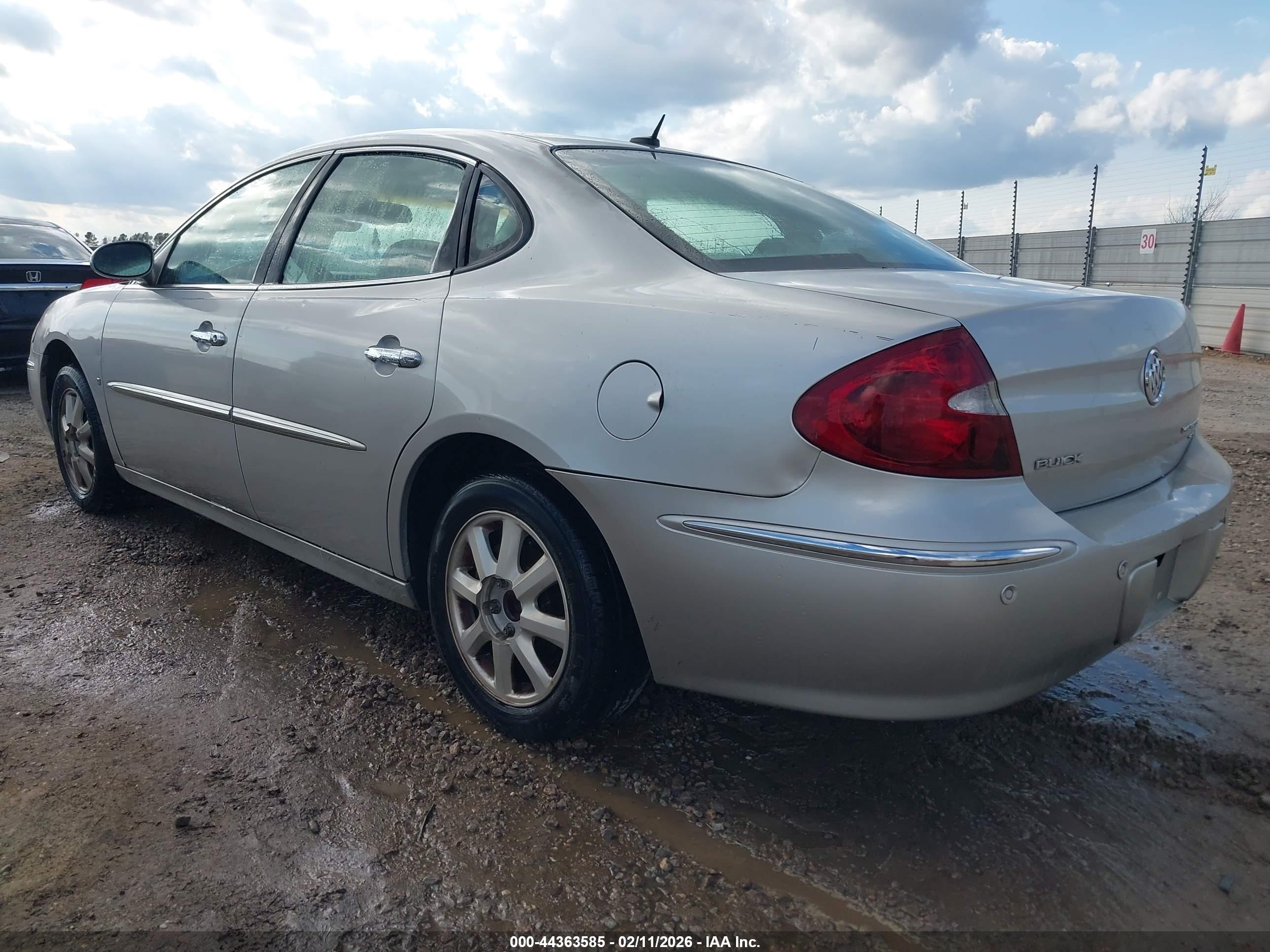 BUICK LACROSSE image 3