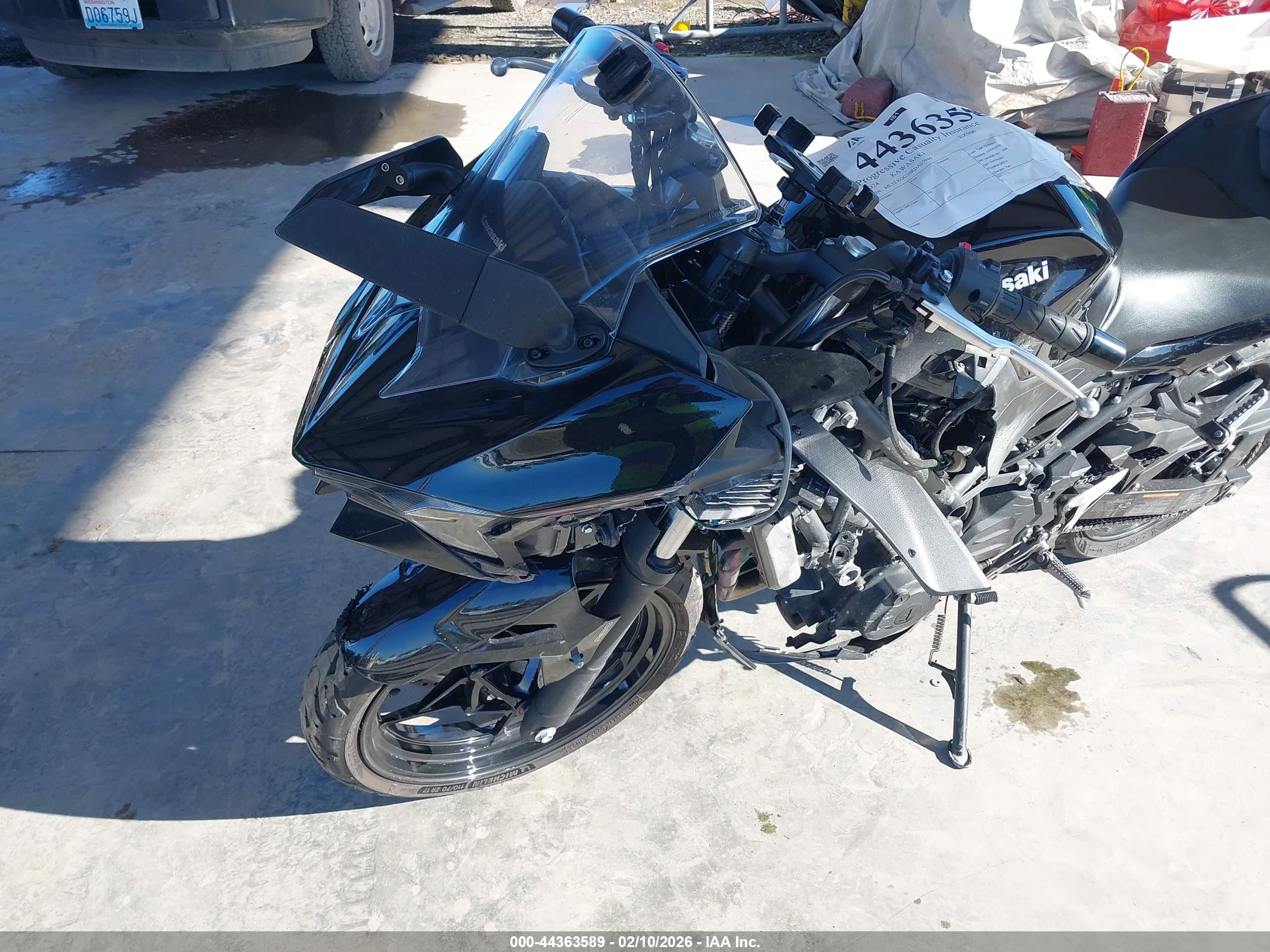 KAWASAKI EX500 image 2