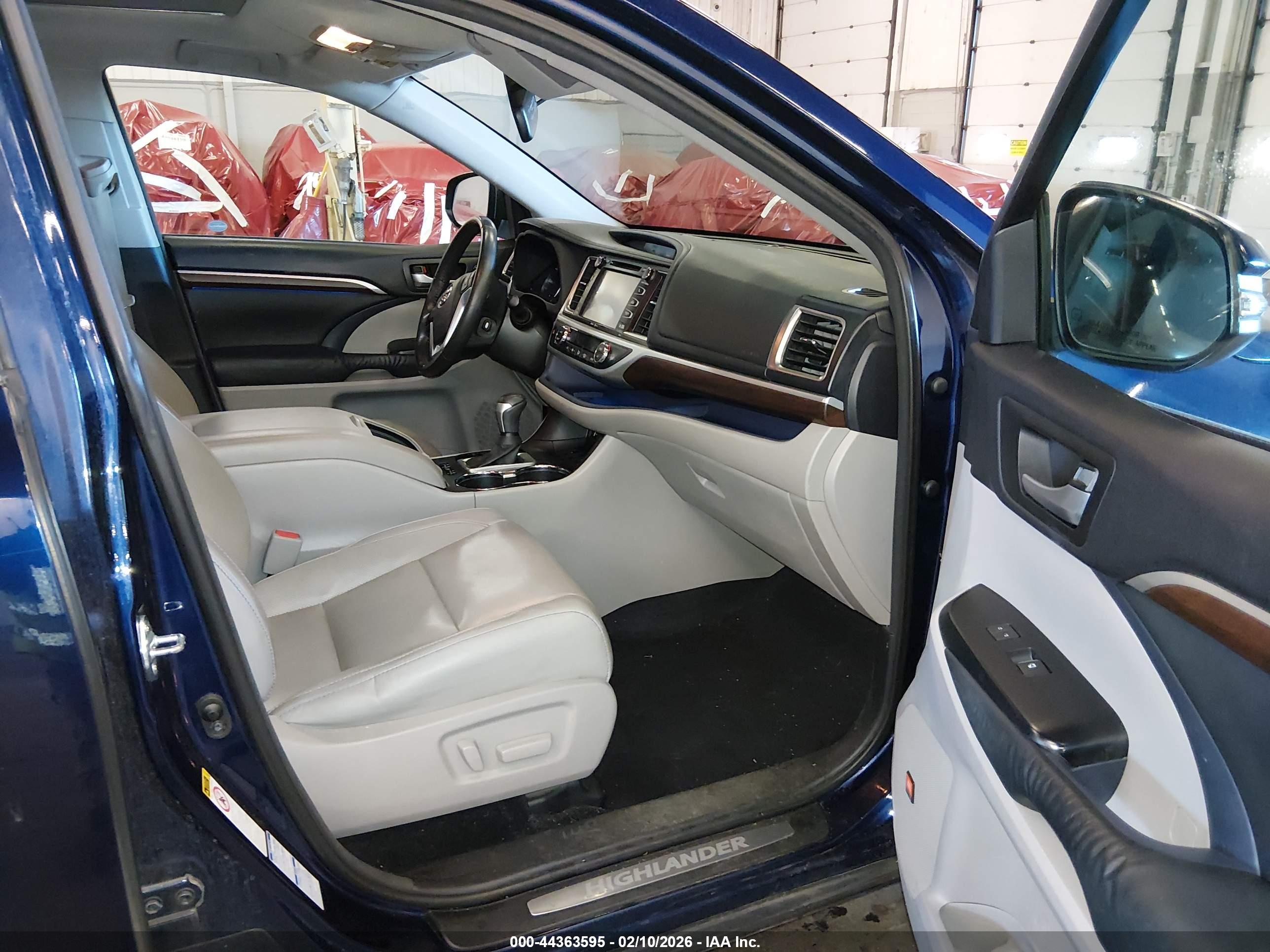 TOYOTA HIGHLANDER image 5