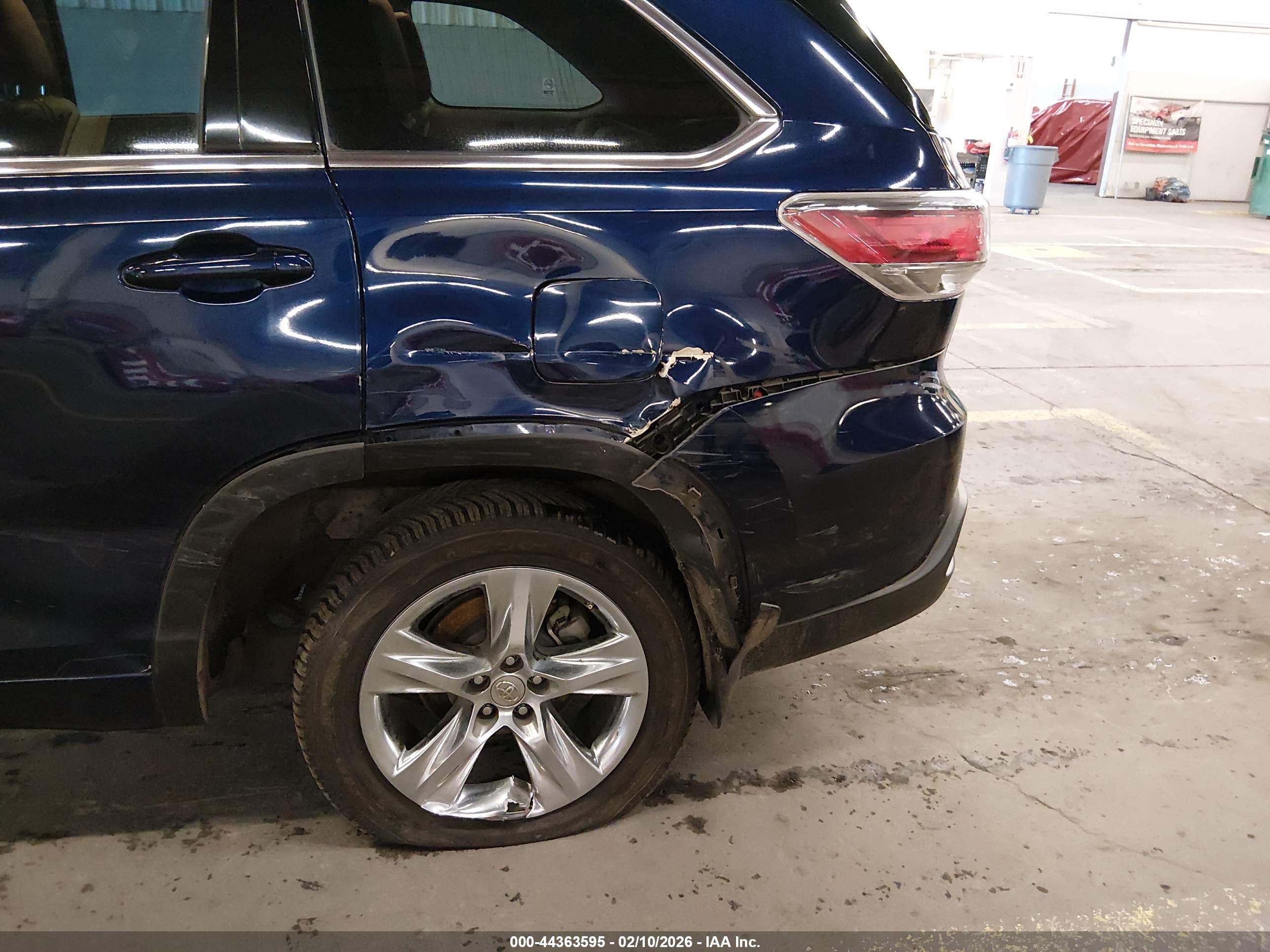 TOYOTA HIGHLANDER image 6
