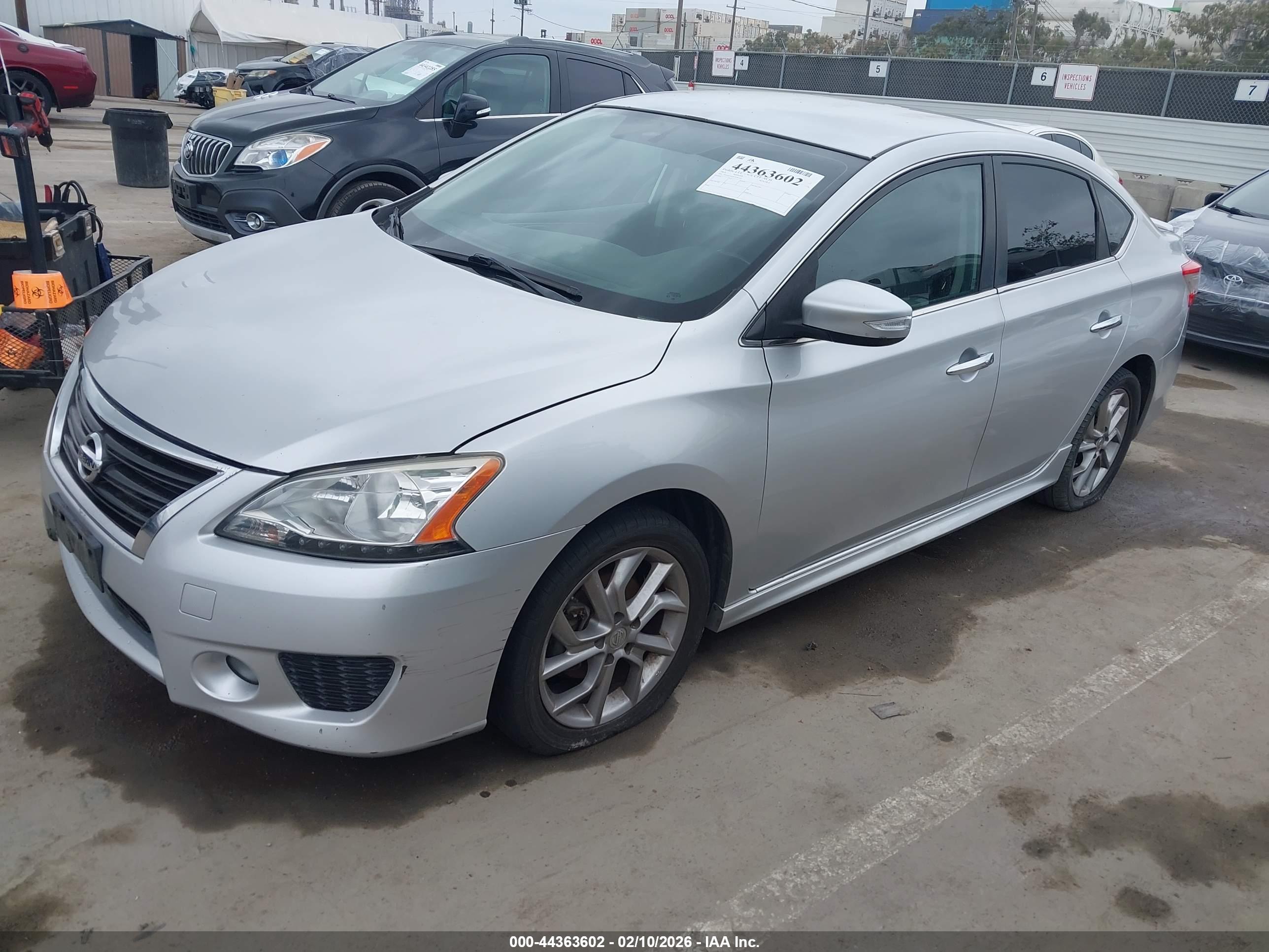 NISSAN SENTRA image 2