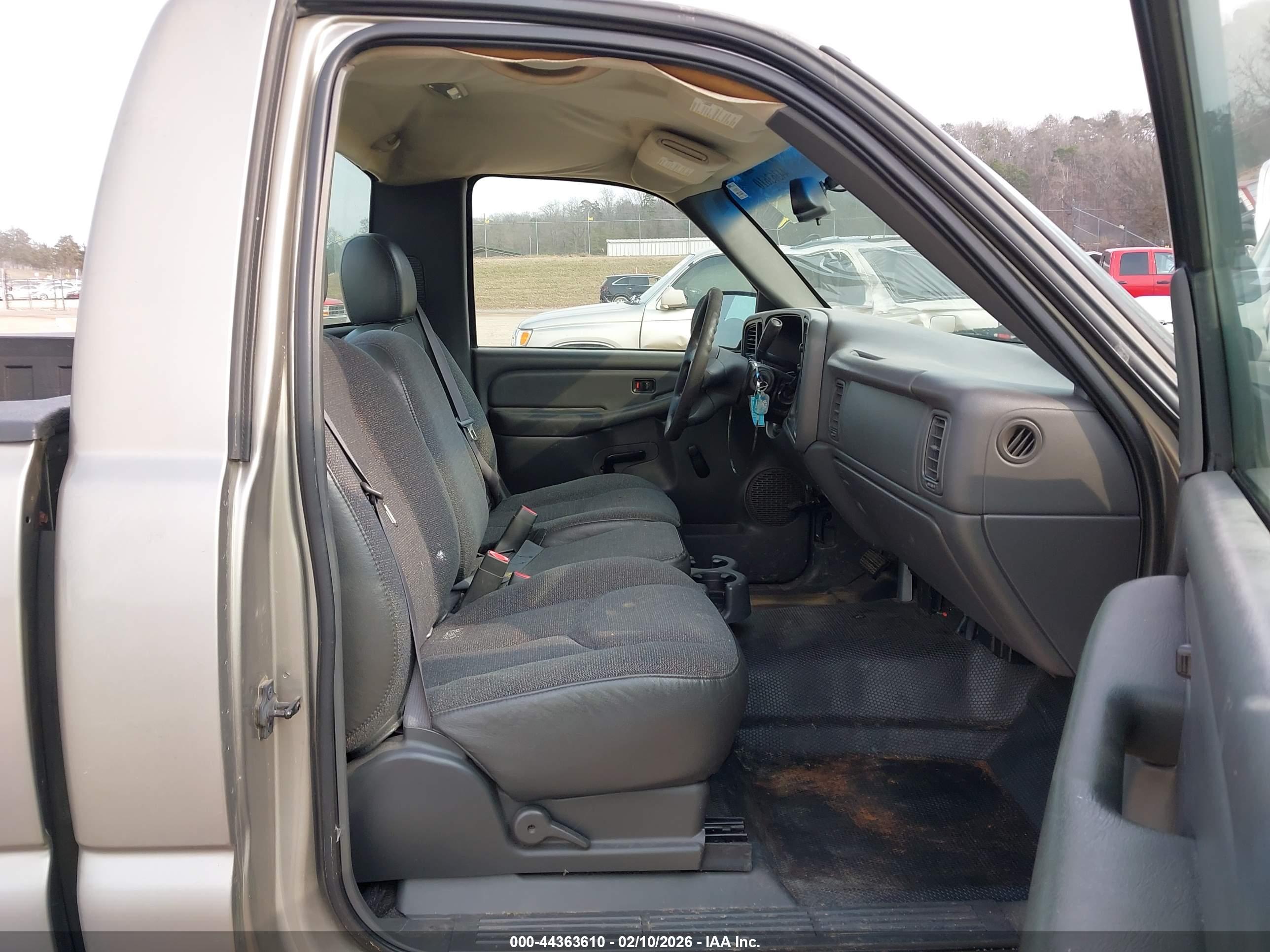 GMC SIERRA image 5
