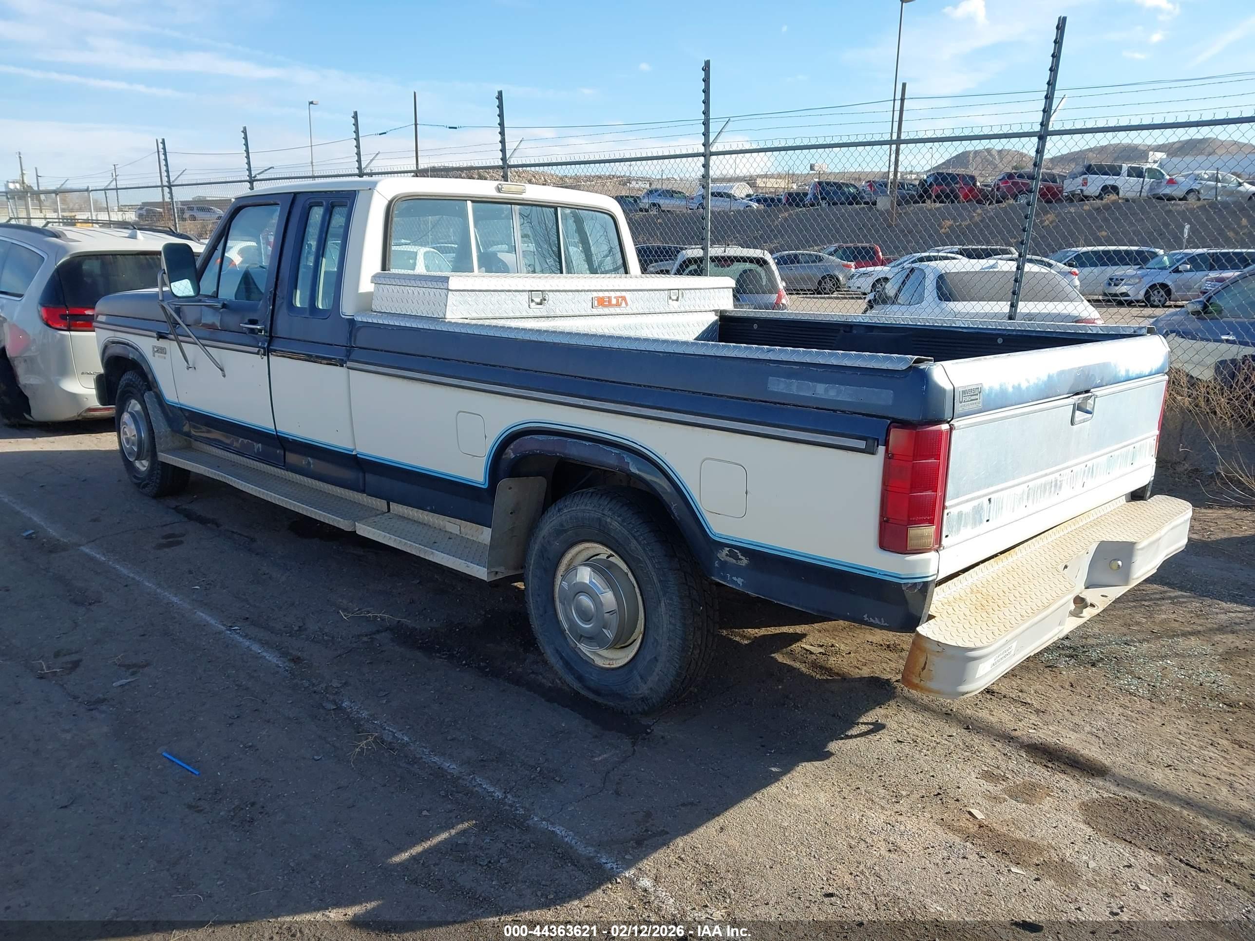 FORD F250 image 3