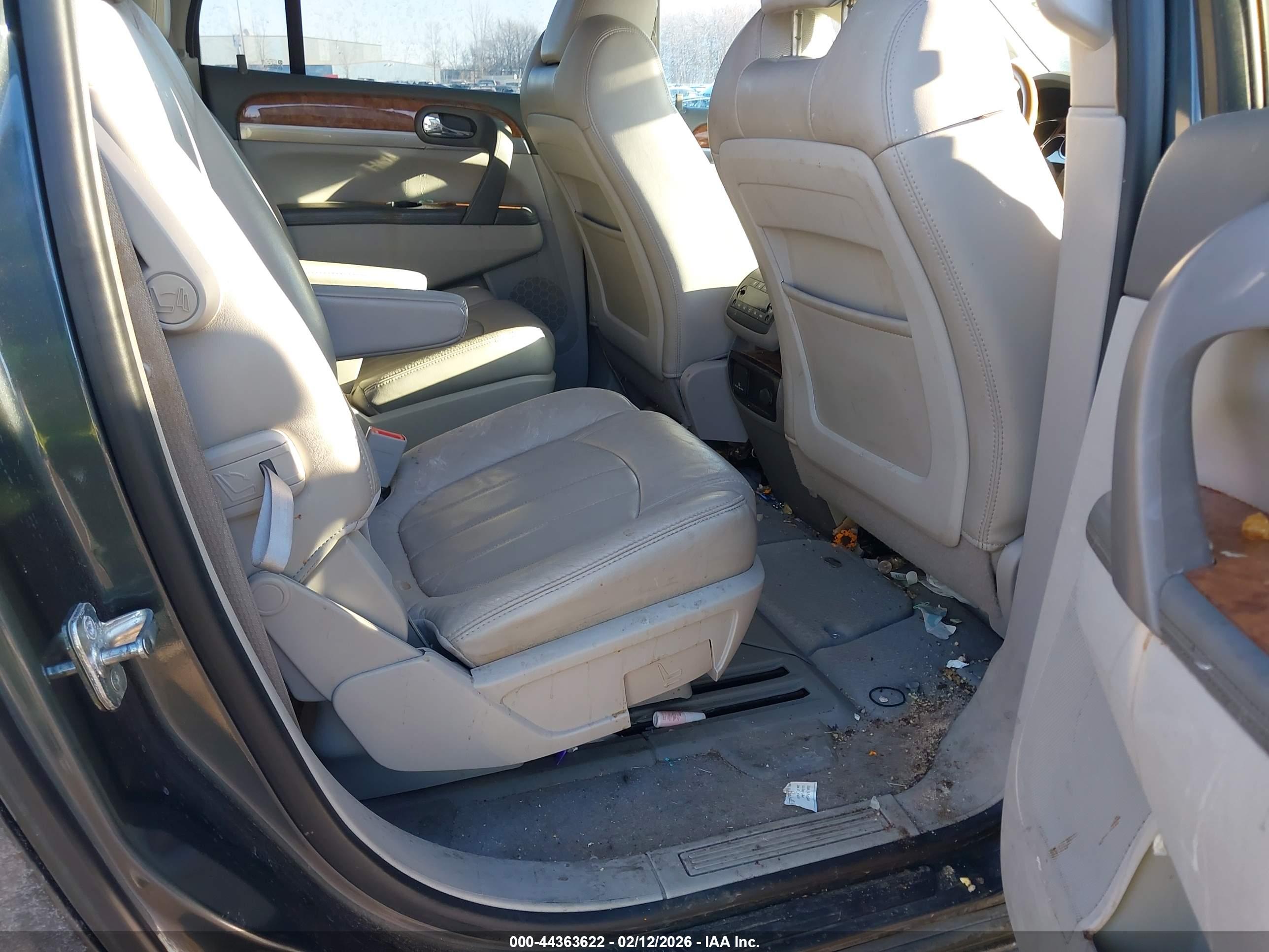 BUICK ENCLAVE image 8