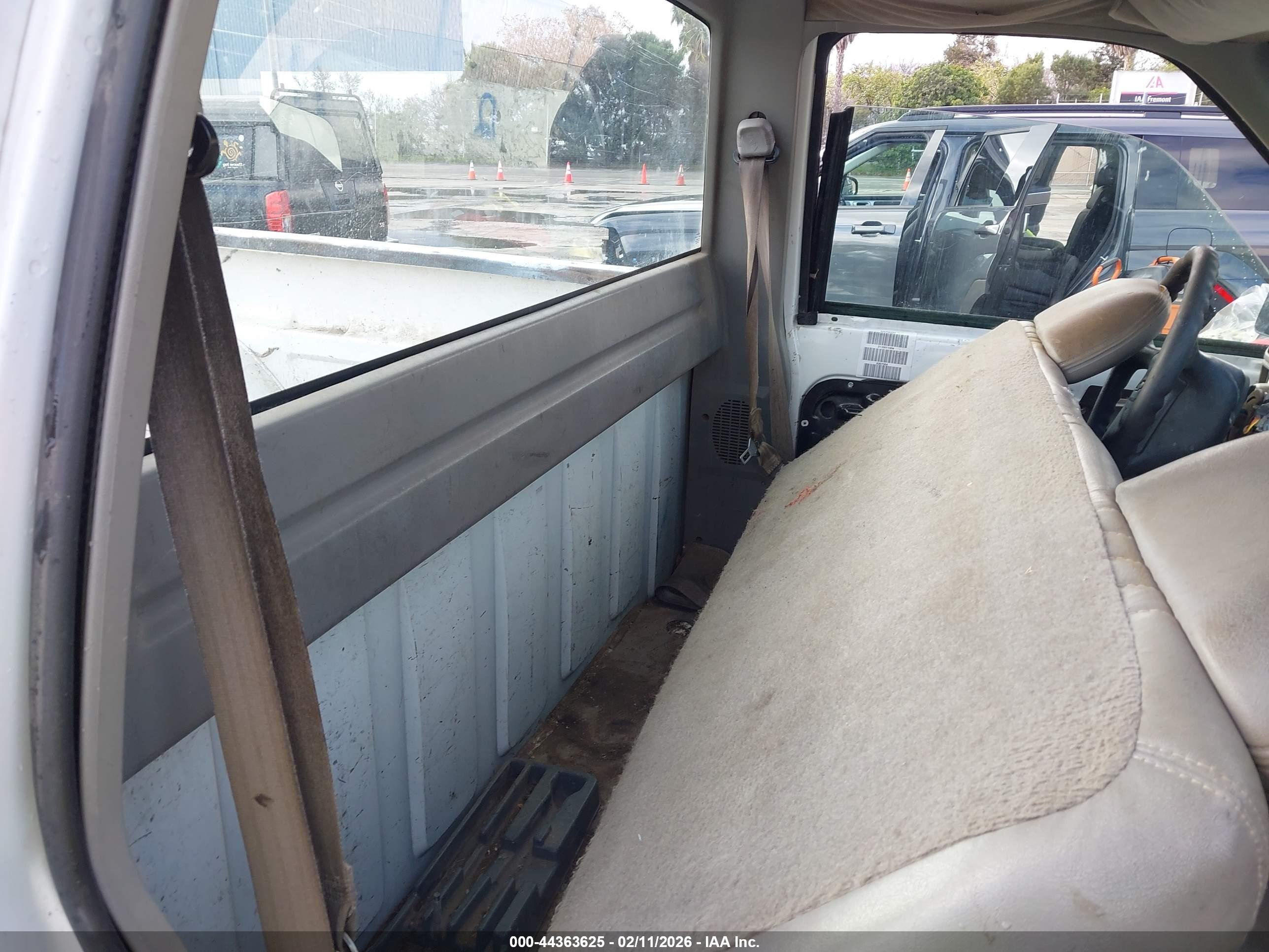 CHEVROLET C3500 image 8