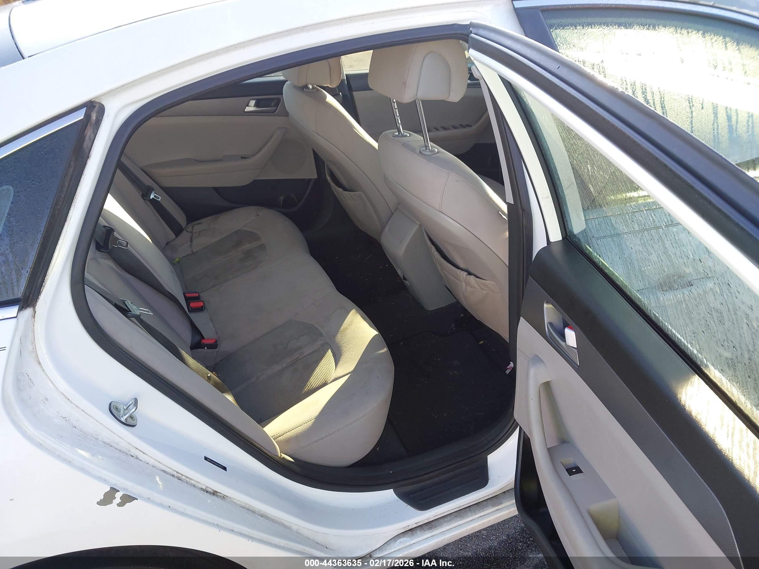 HYUNDAI SONATA image 8