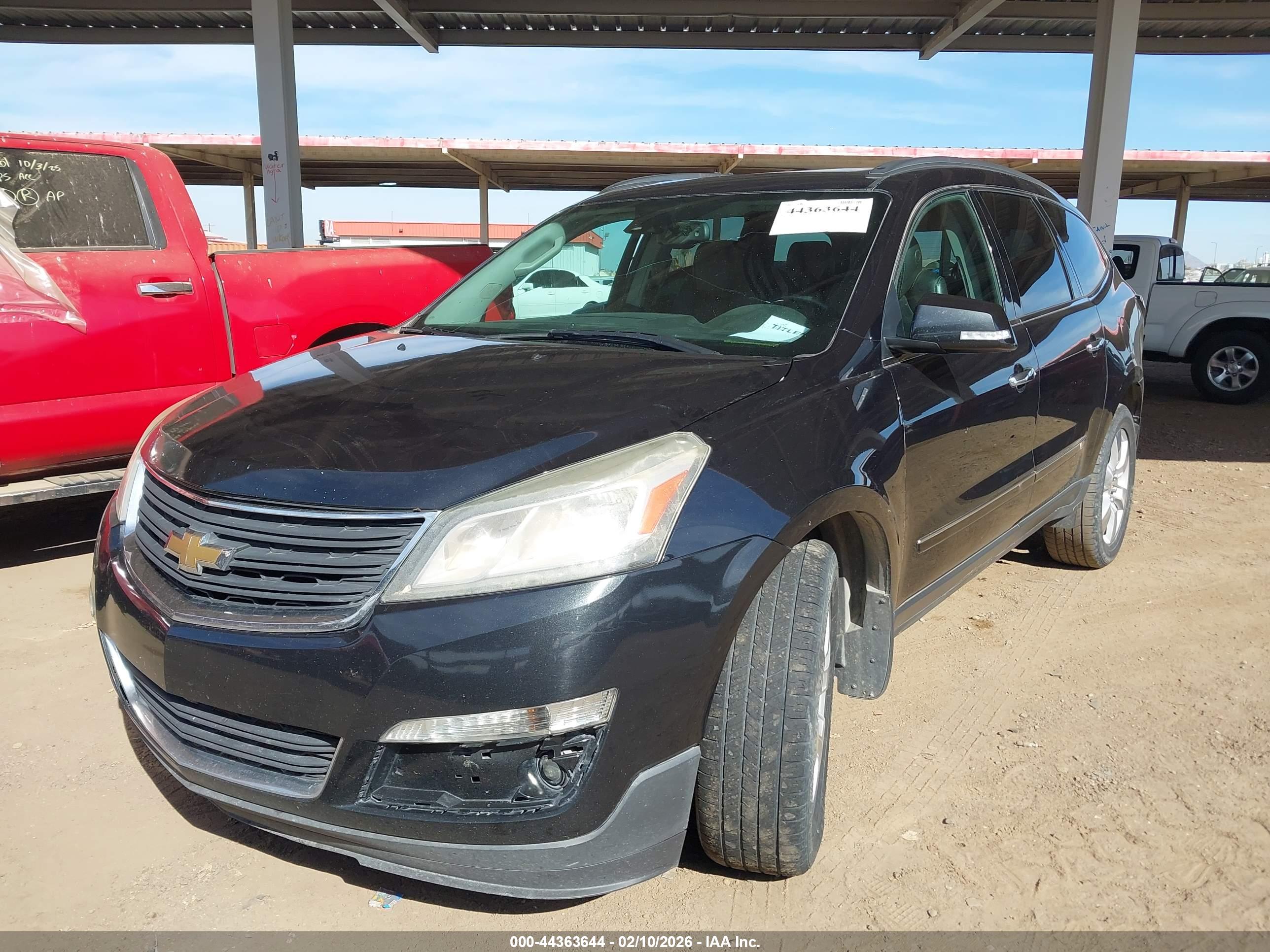 CHEVROLET TRAVERSE image 2