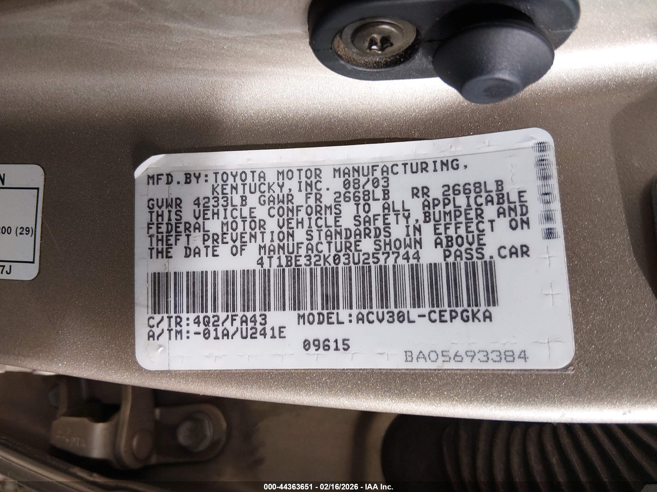 TOYOTA CAMRY image 9