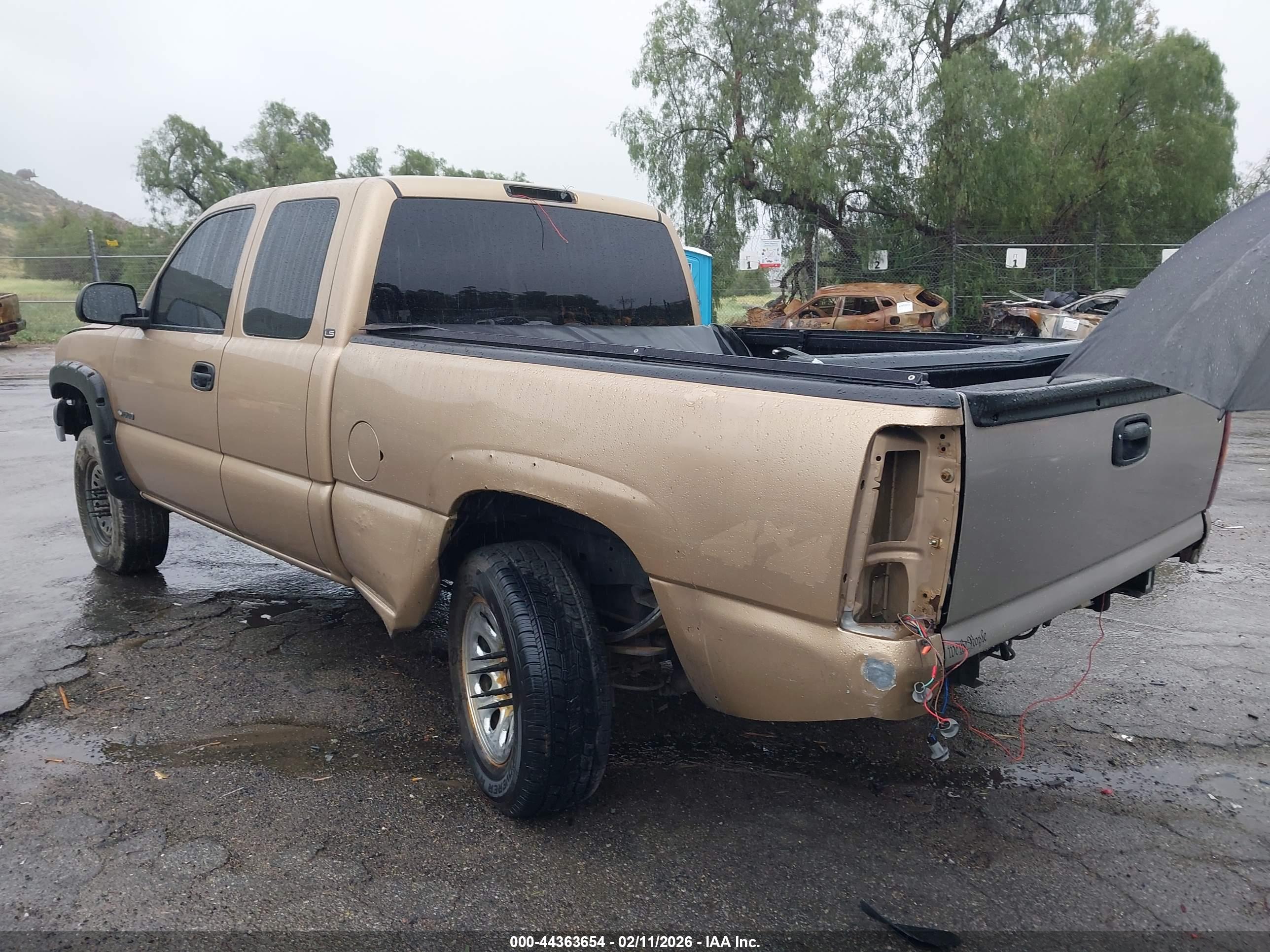 CHEVROLET SILVERADO image 3