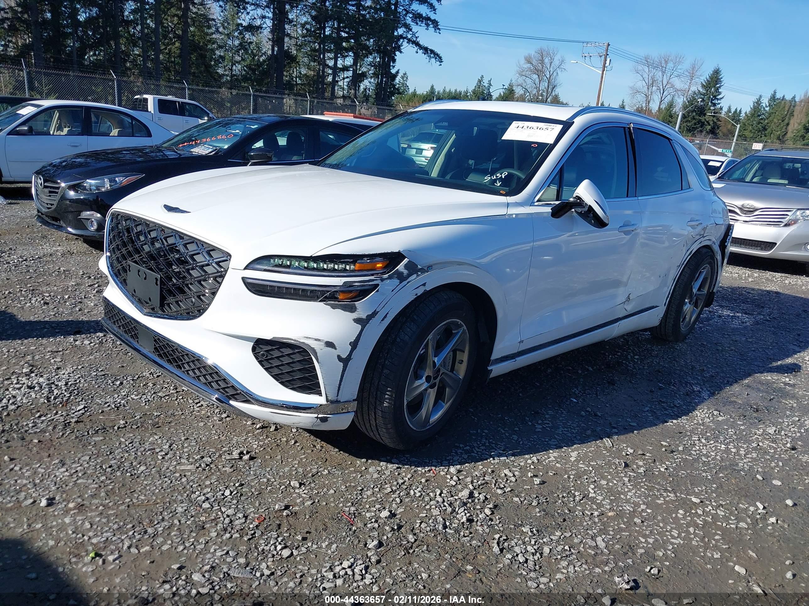 GENESIS GV70 image 2