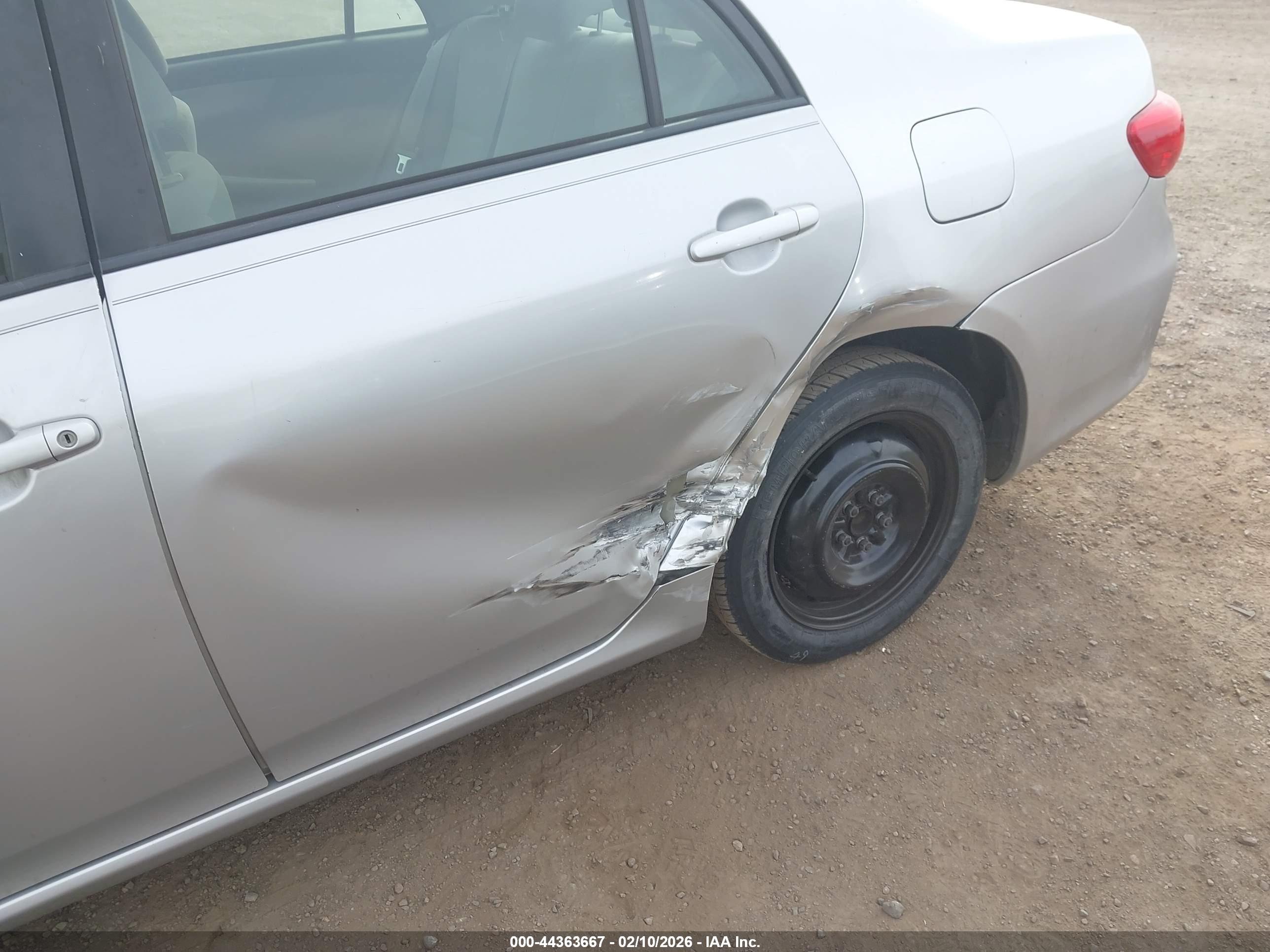 TOYOTA COROLLA image 6