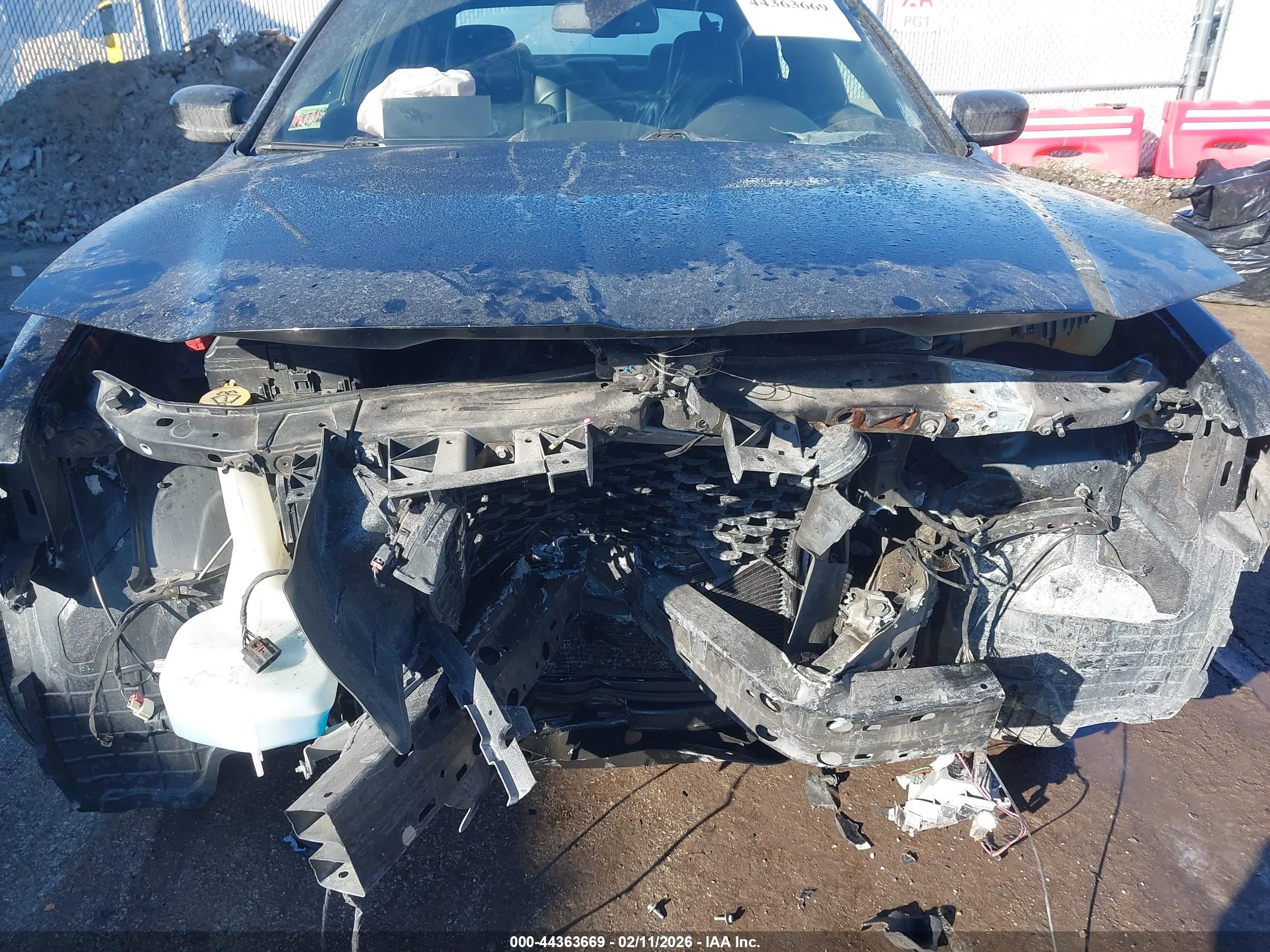 CHRYSLER 300 image 6