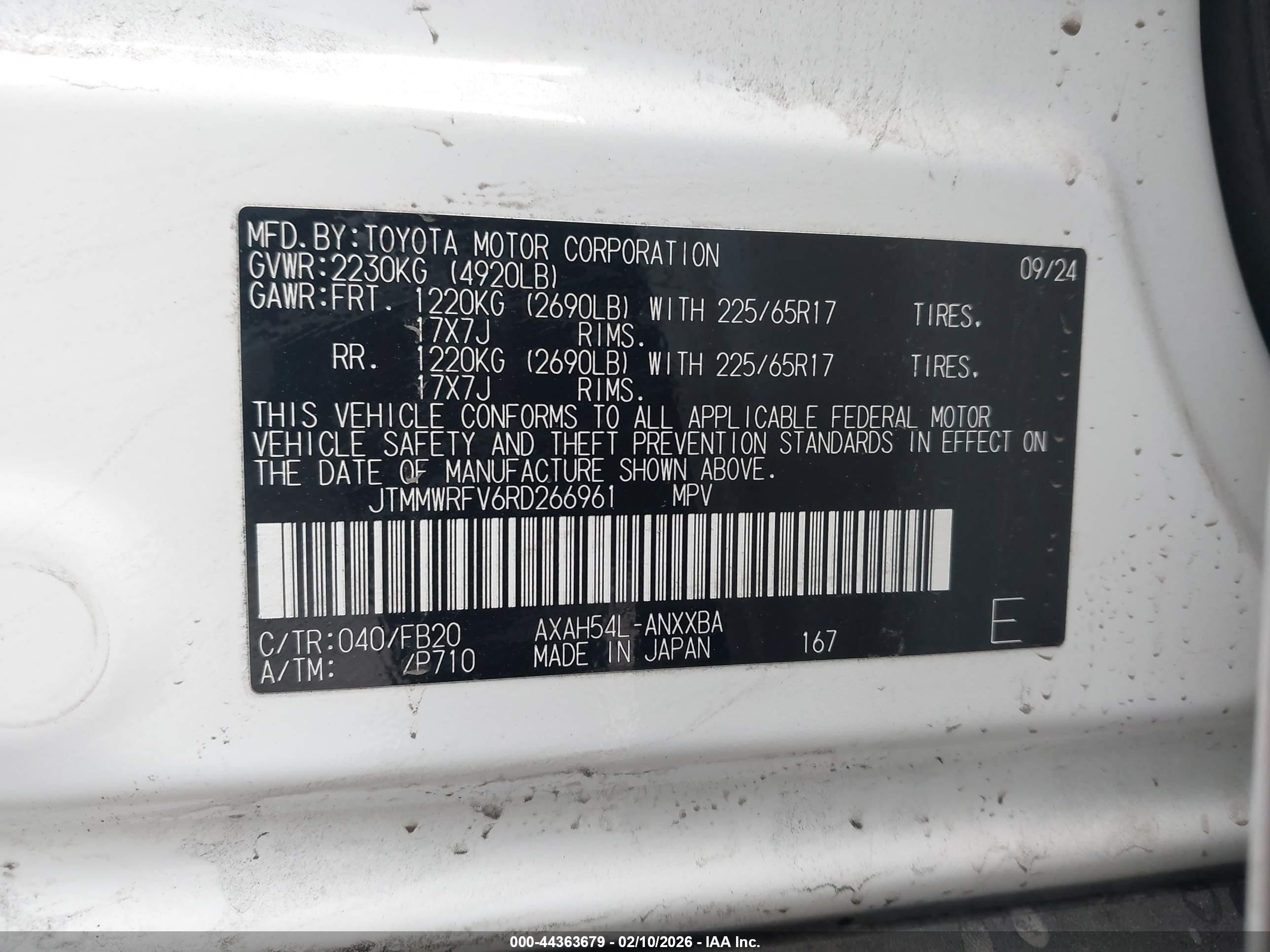 TOYOTA RAV4 image 9