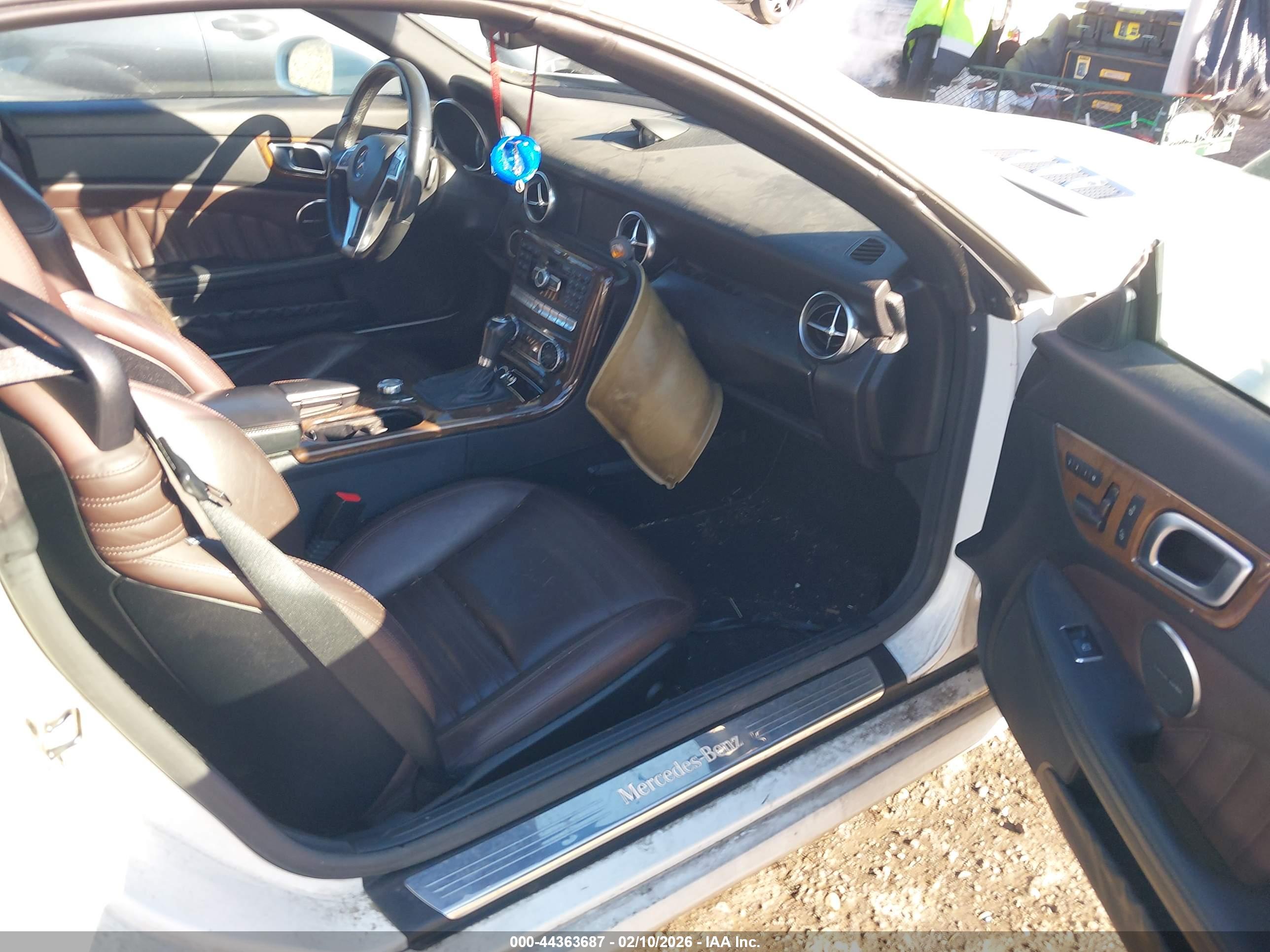MERCEDES-BENZ SLK image 5