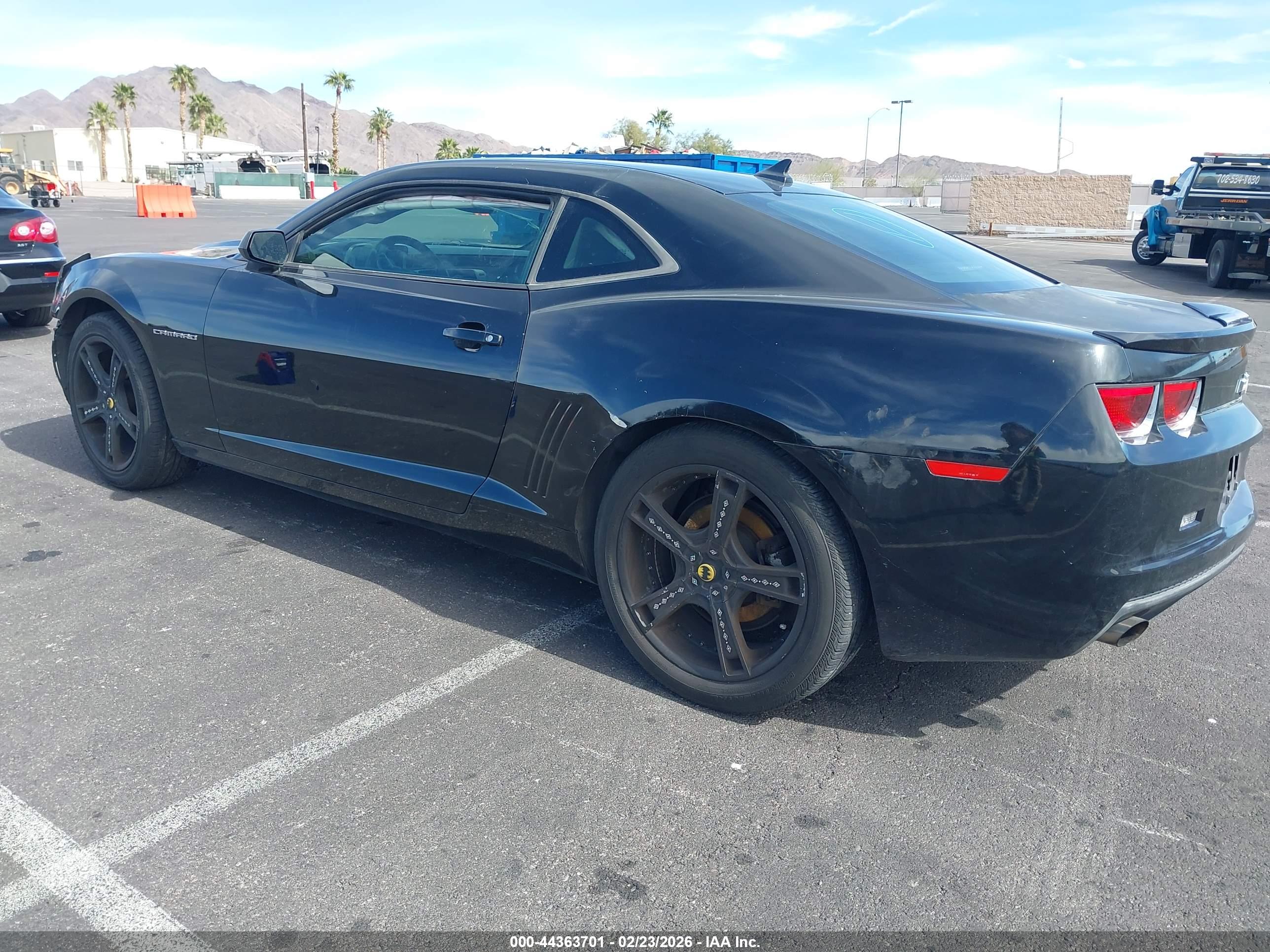 CHEVROLET CAMARO image 3
