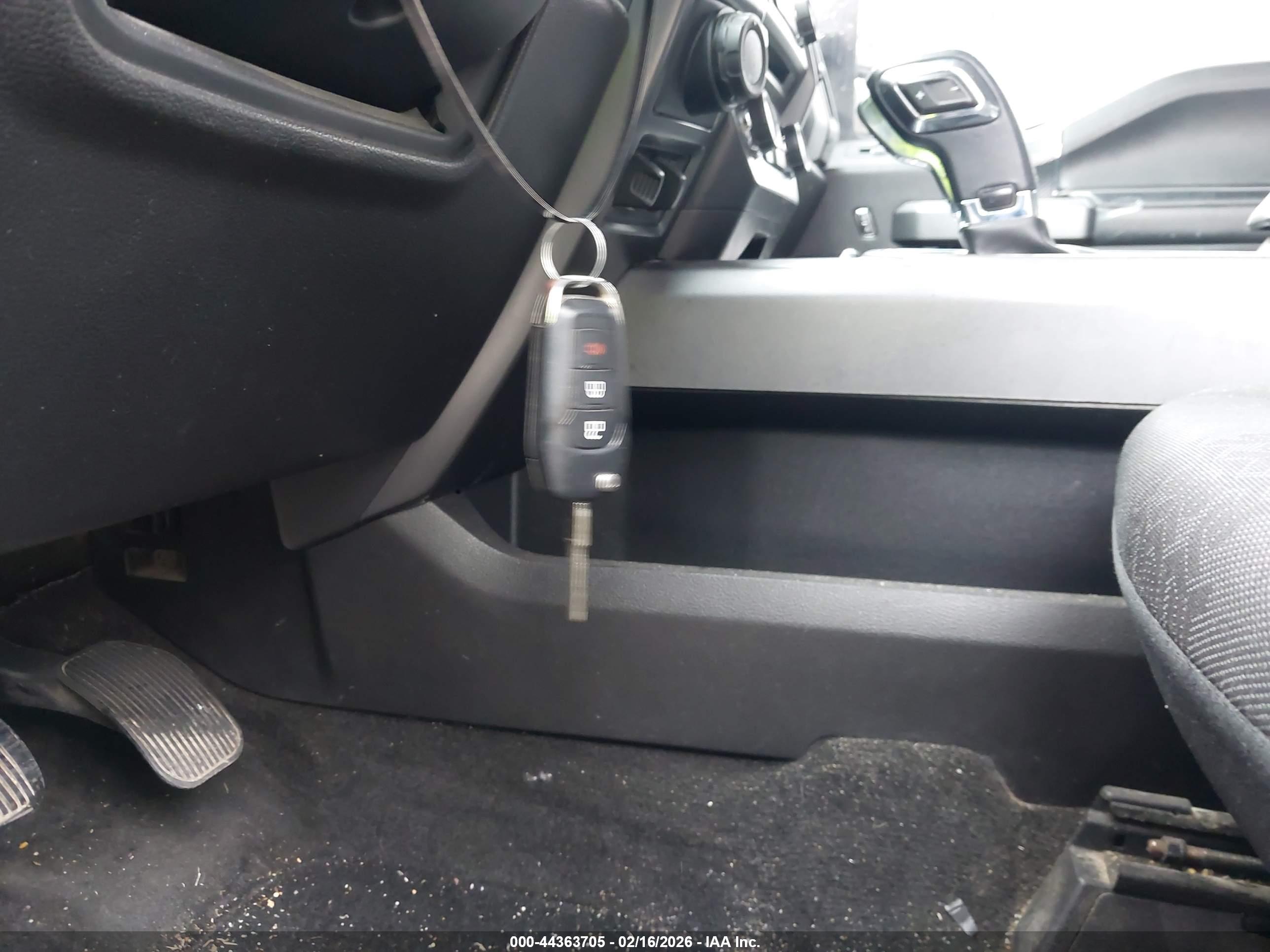FORD F-150 image 11