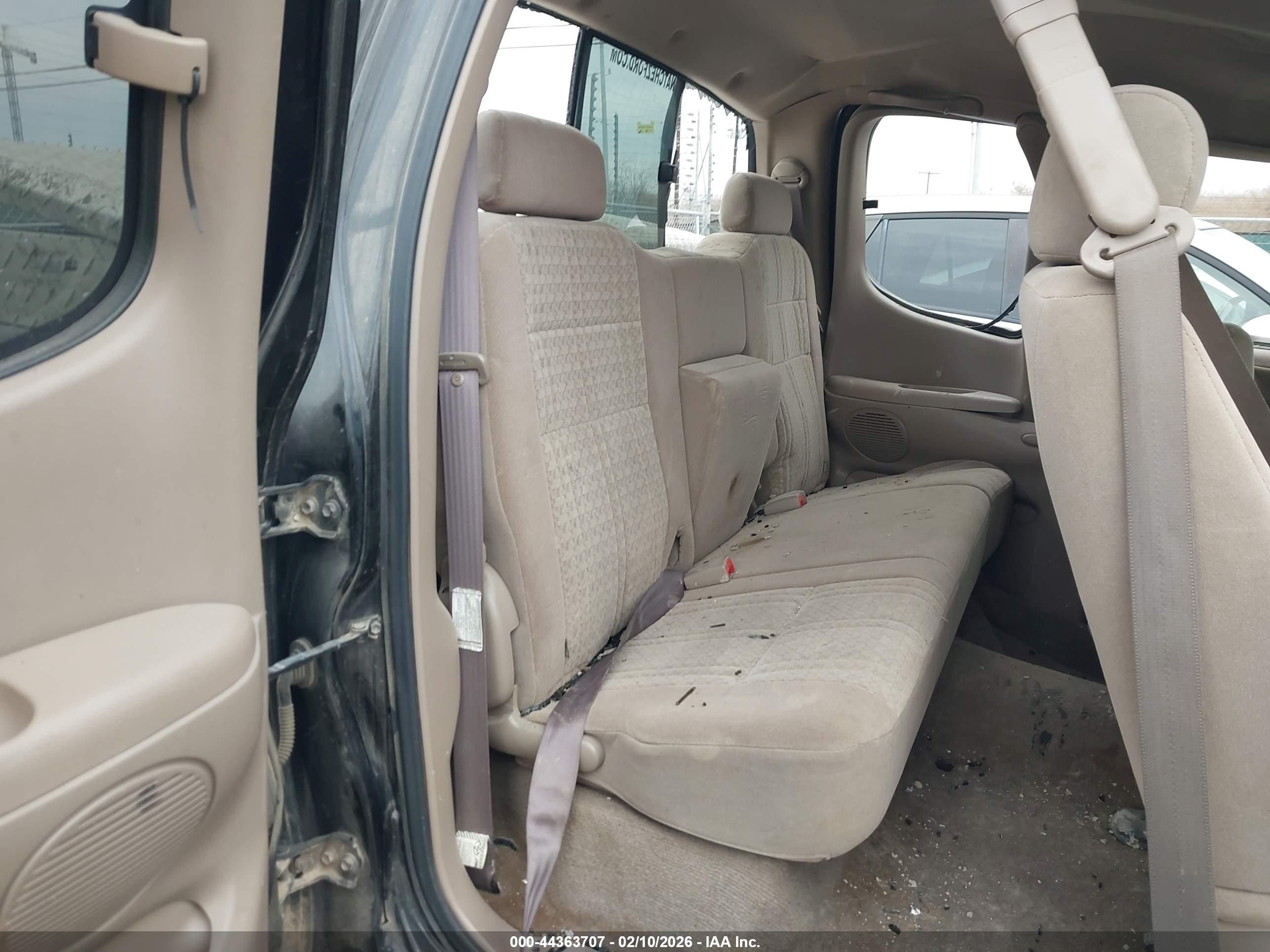 TOYOTA TUNDRA image 8