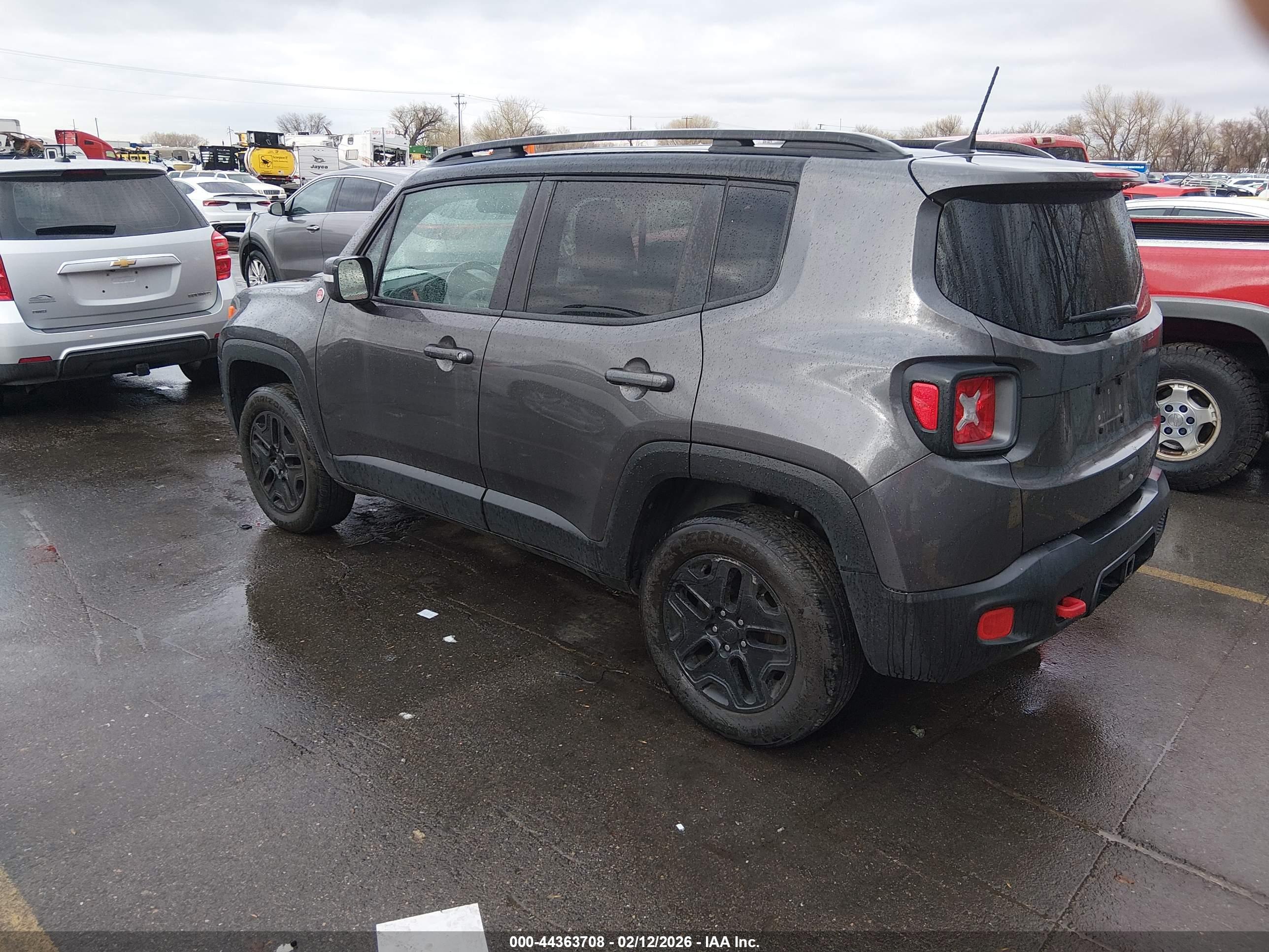 JEEP RENEGADE image 3