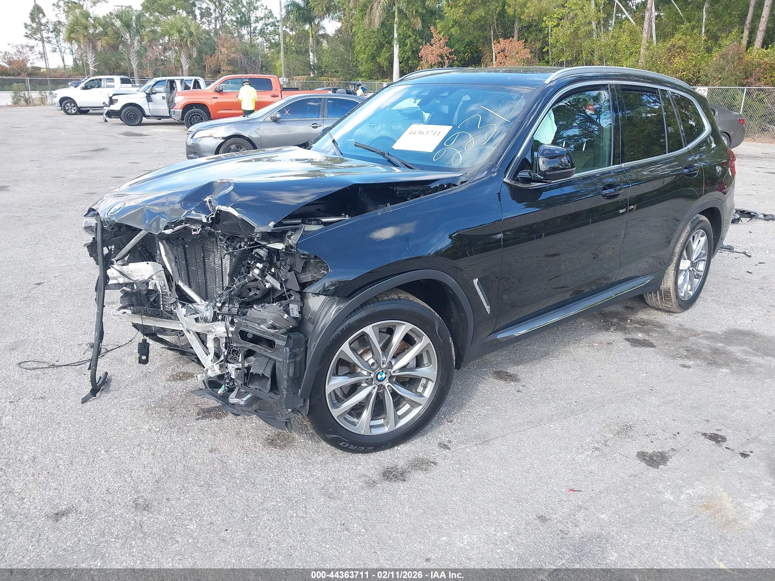 BMW X3 image 2