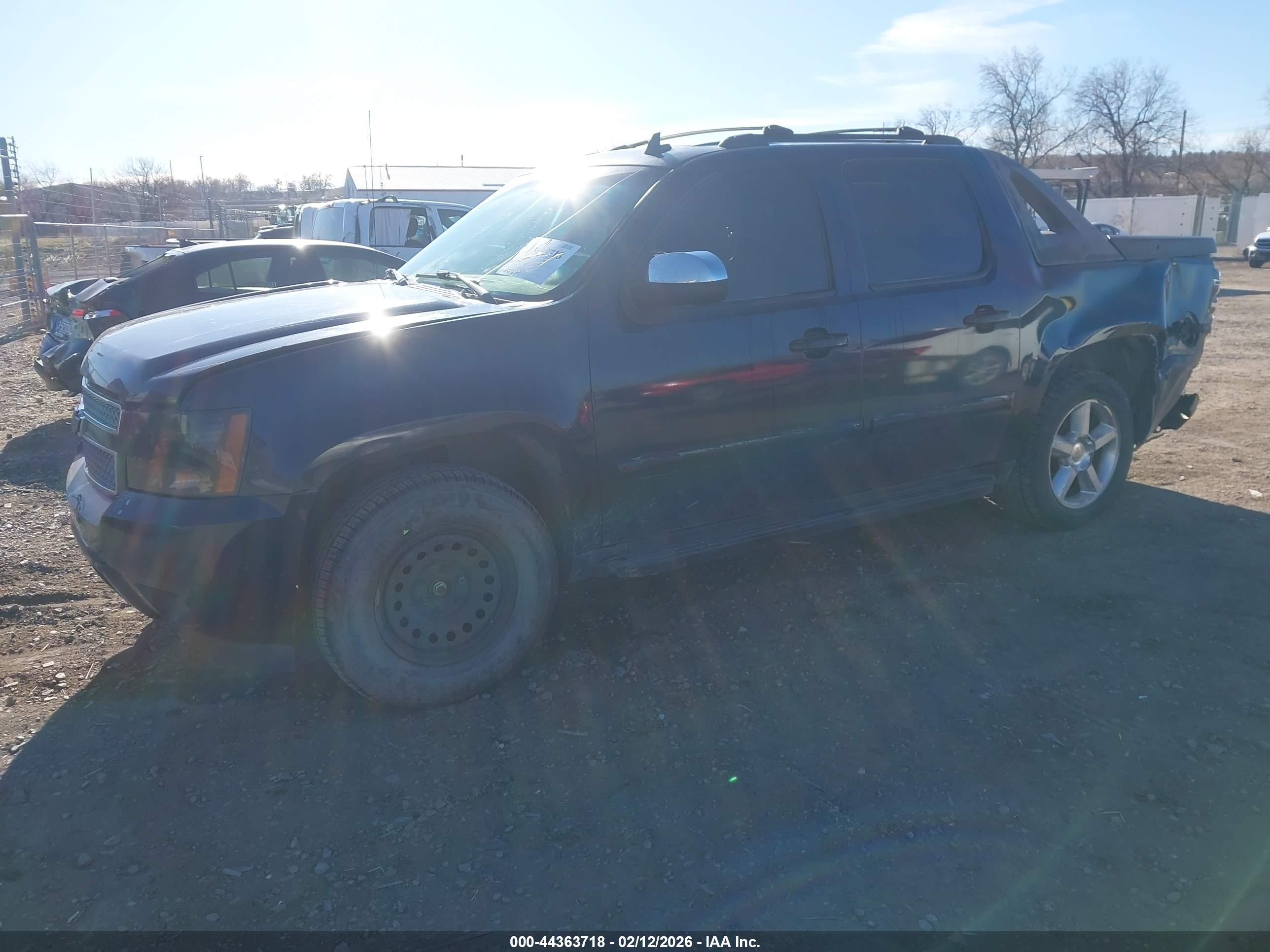 CHEVROLET AVALANCHE image 2