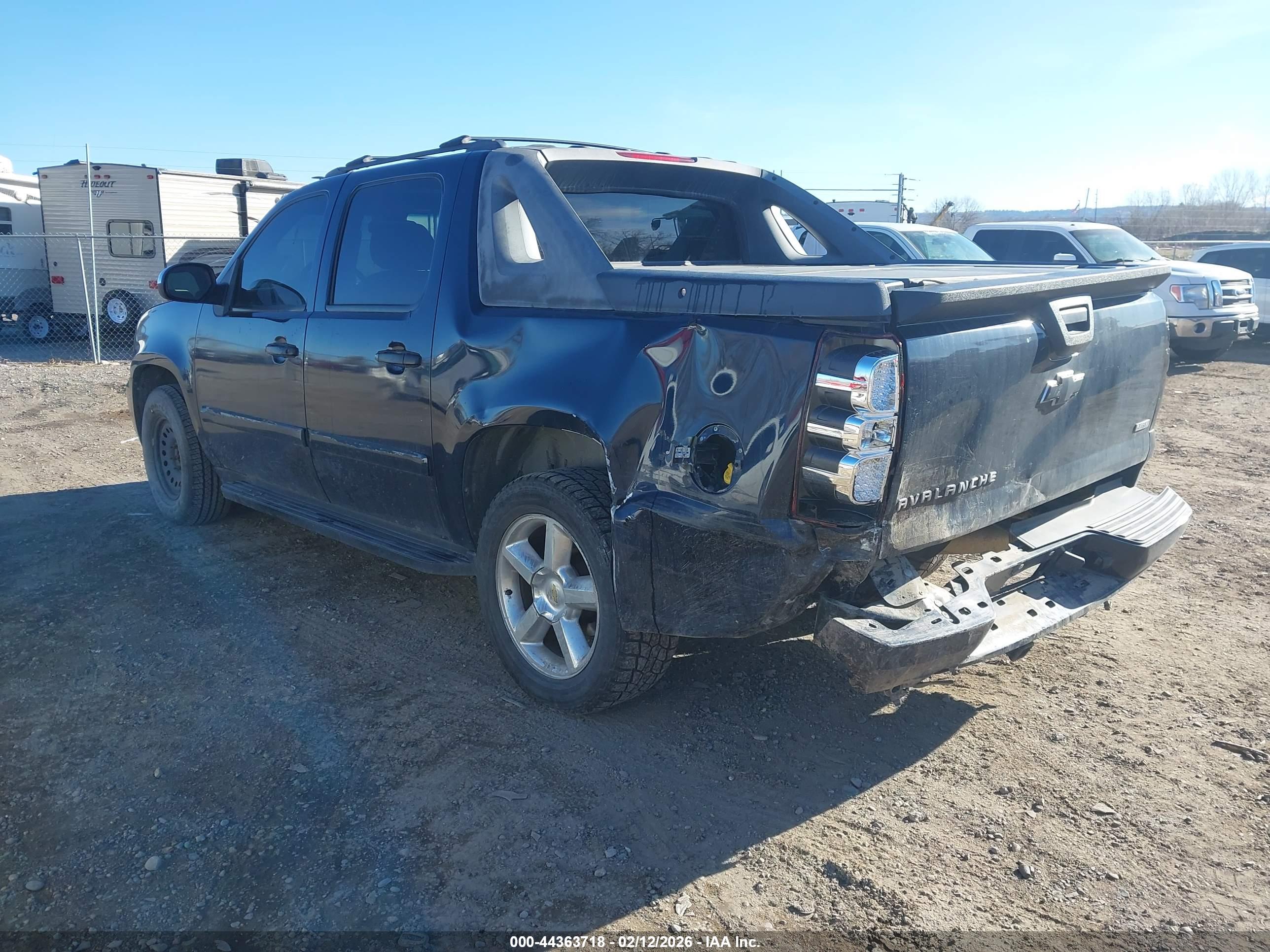 CHEVROLET AVALANCHE image 3