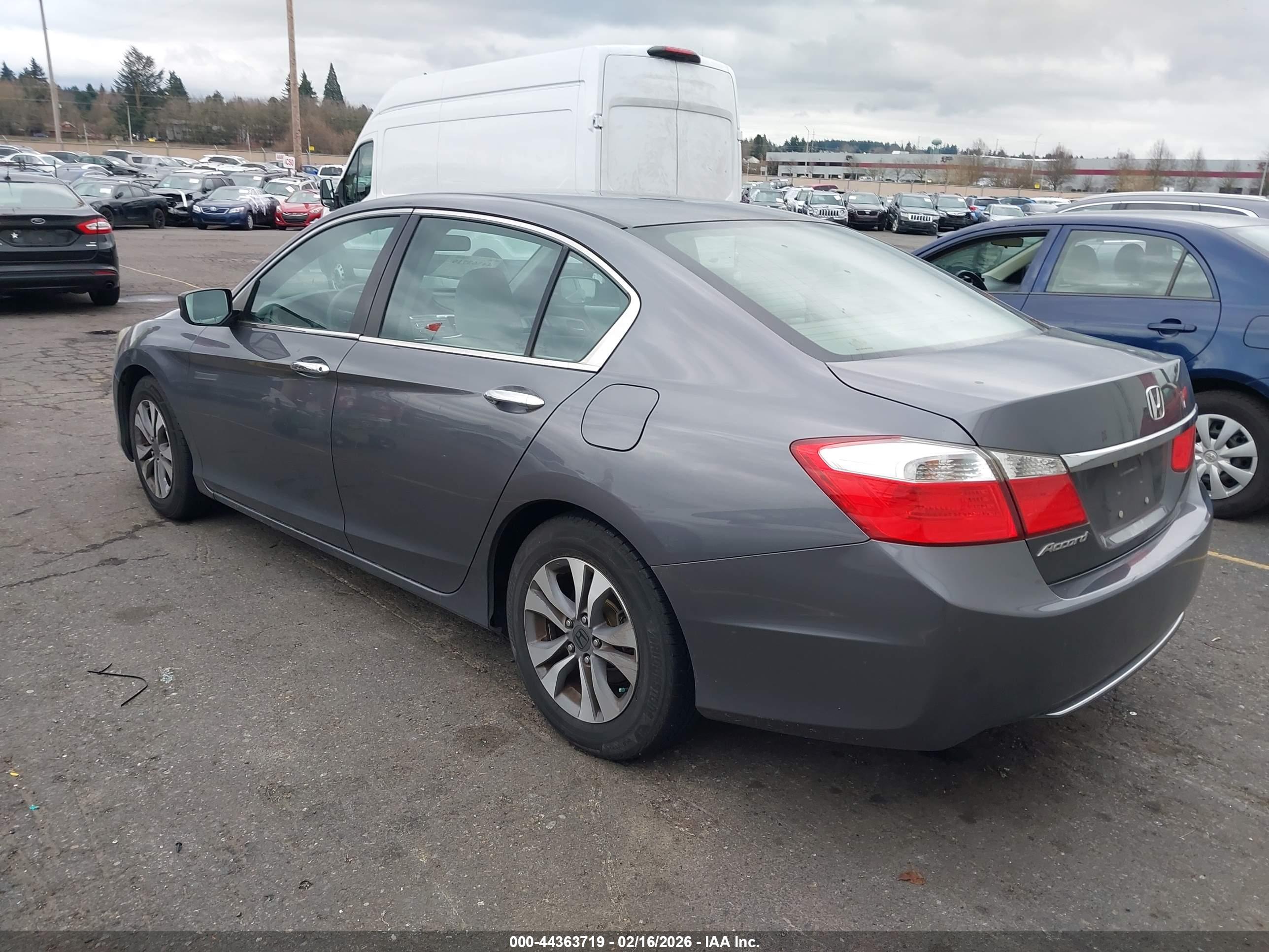 HONDA ACCORD image 3