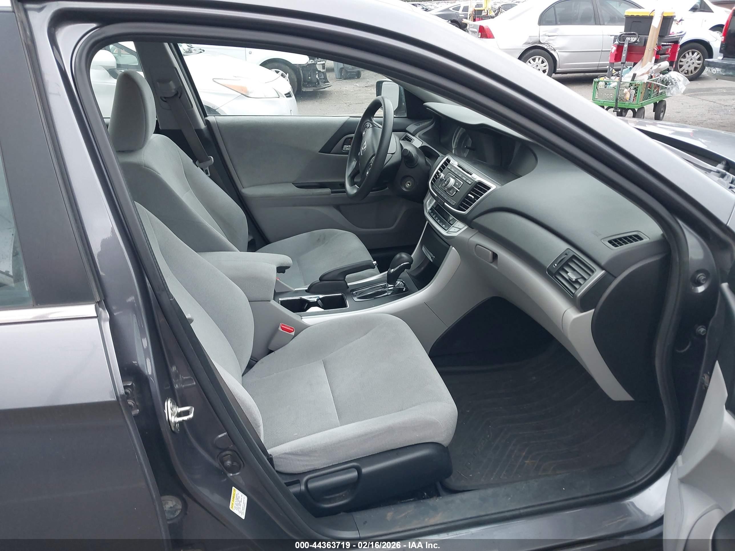 HONDA ACCORD image 5