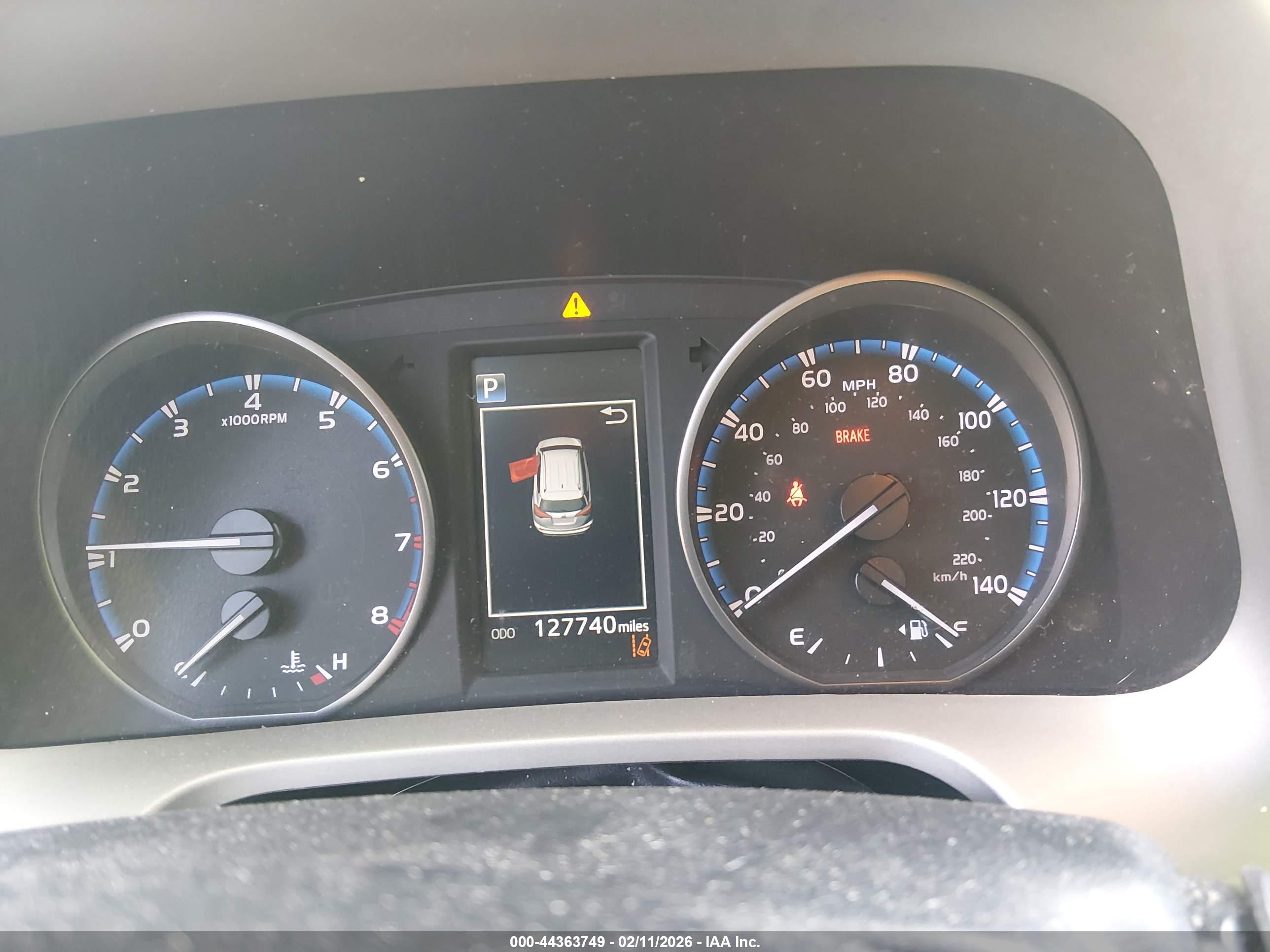 TOYOTA RAV4 image 7