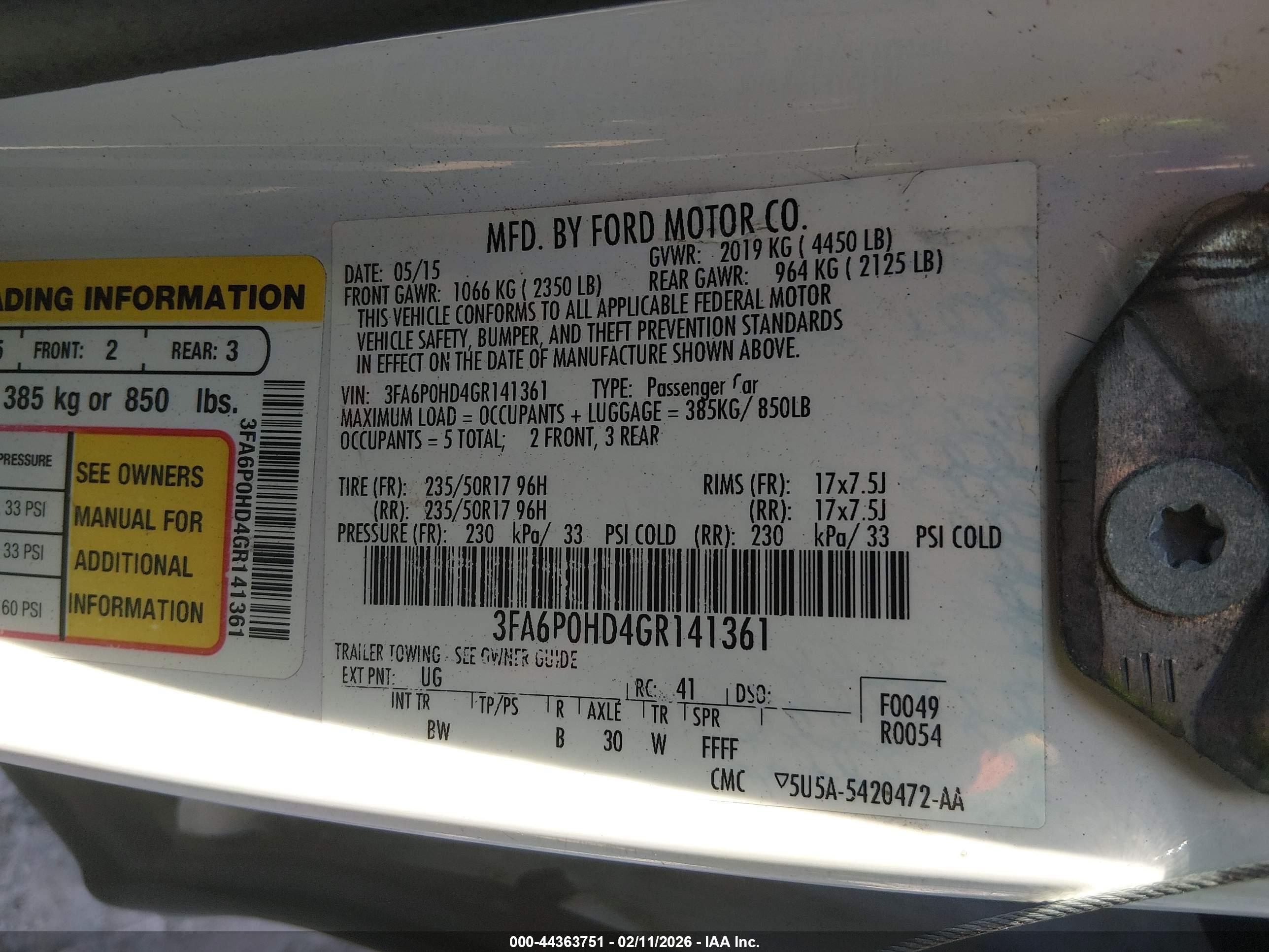 FORD FUSION image 9