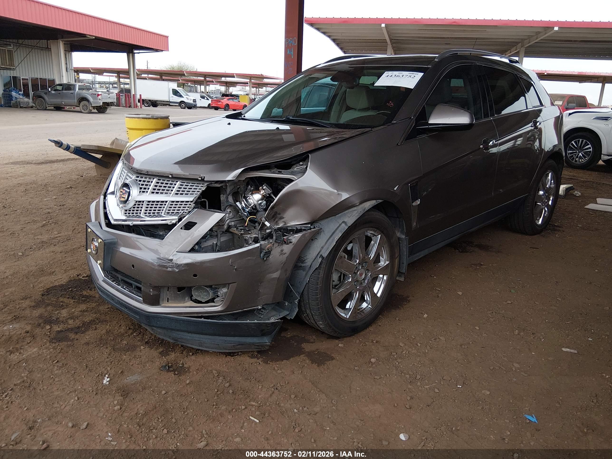 CADILLAC SRX image 2