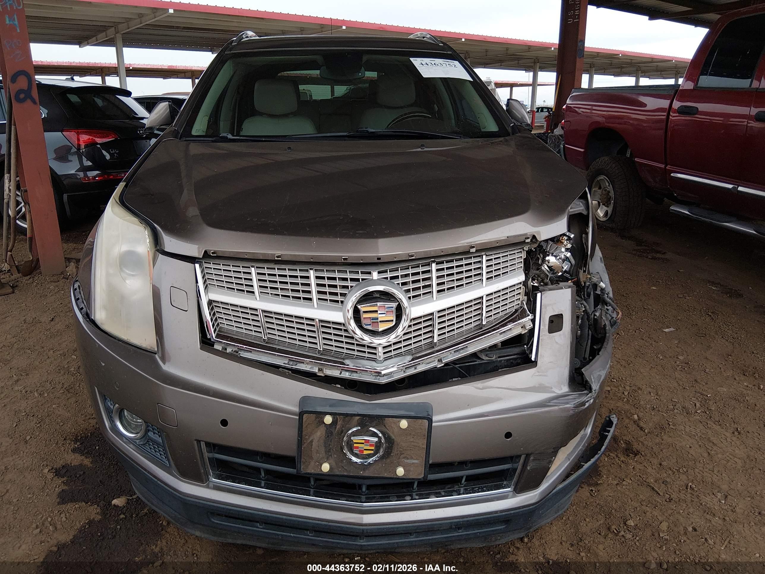 CADILLAC SRX image 6