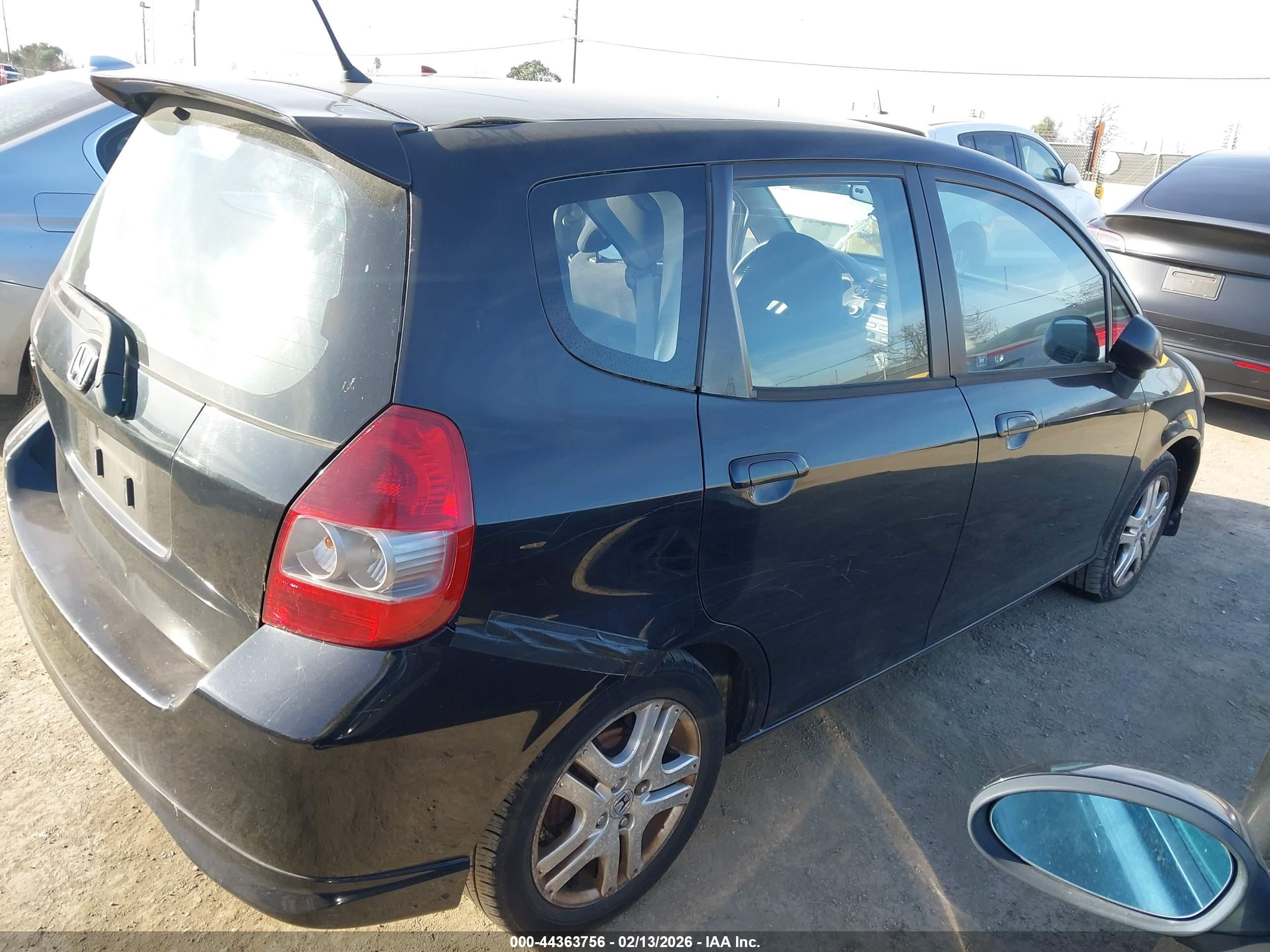 HONDA FIT image 4