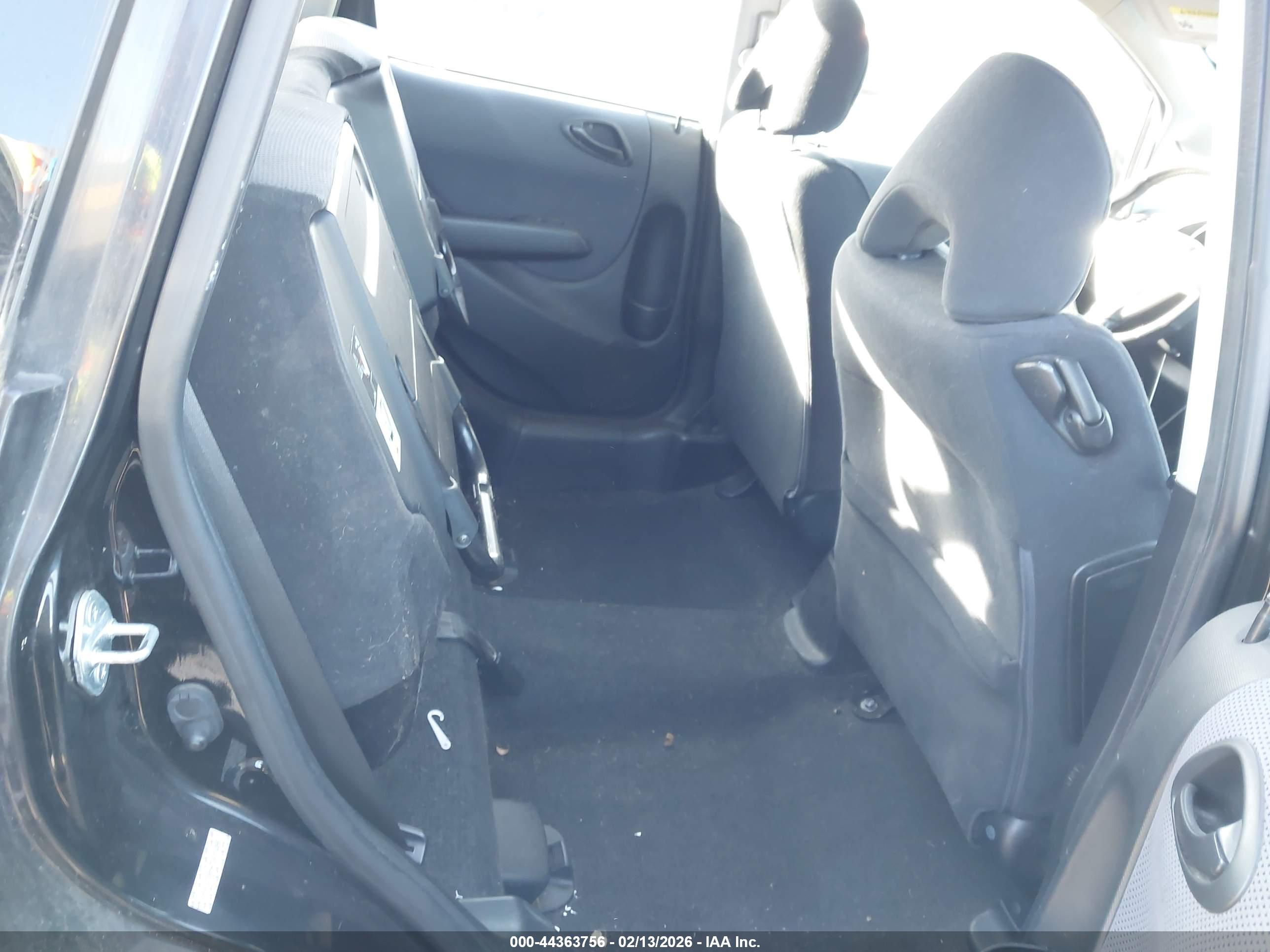 HONDA FIT image 8