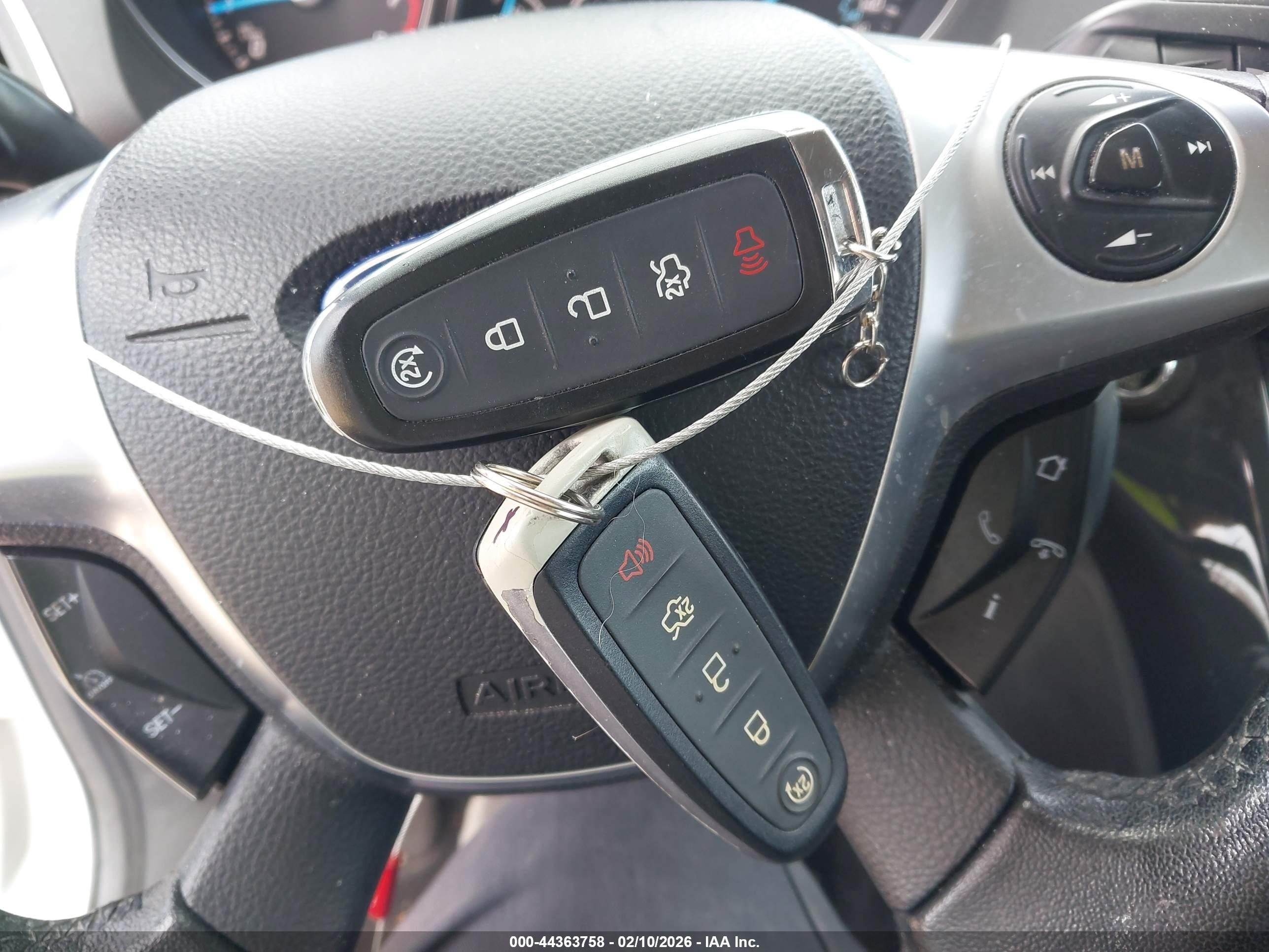 FORD ESCAPE image 11