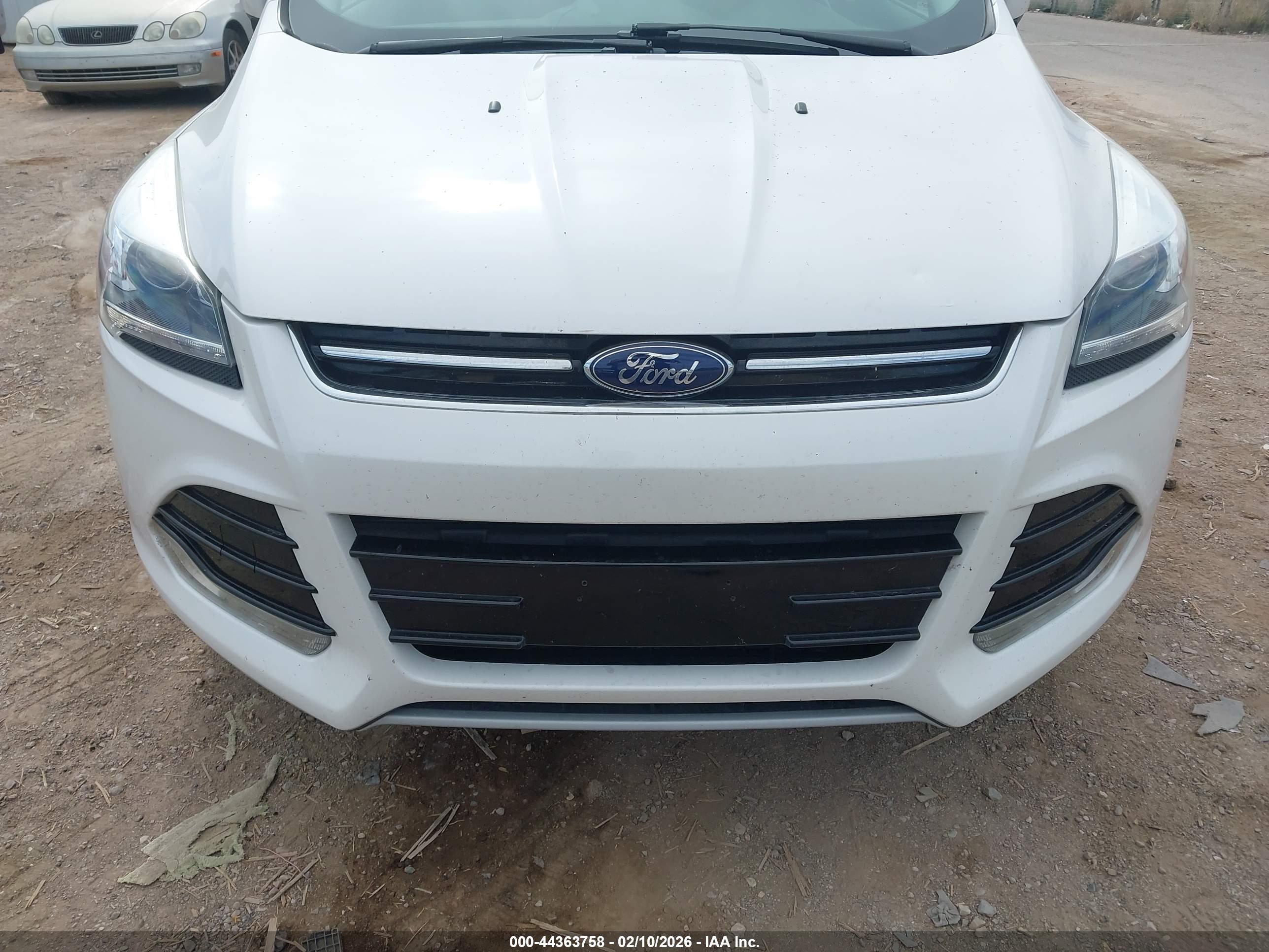 FORD ESCAPE image 6