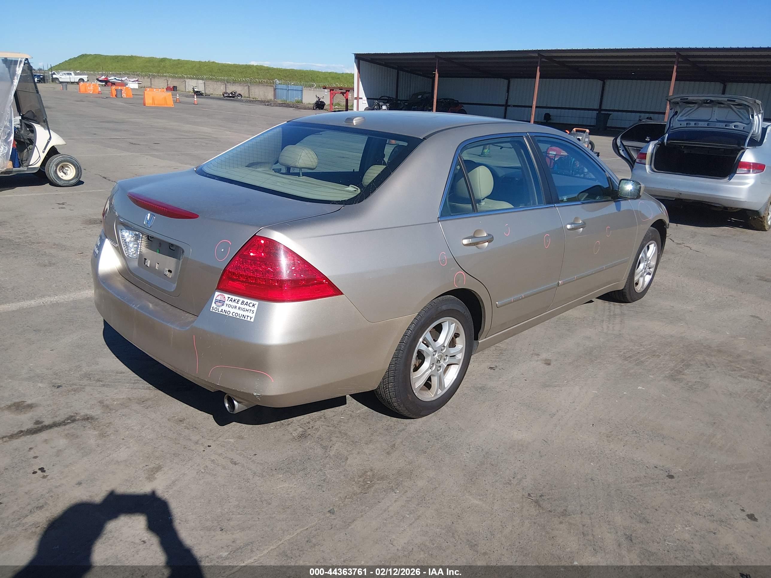 HONDA ACCORD image 4