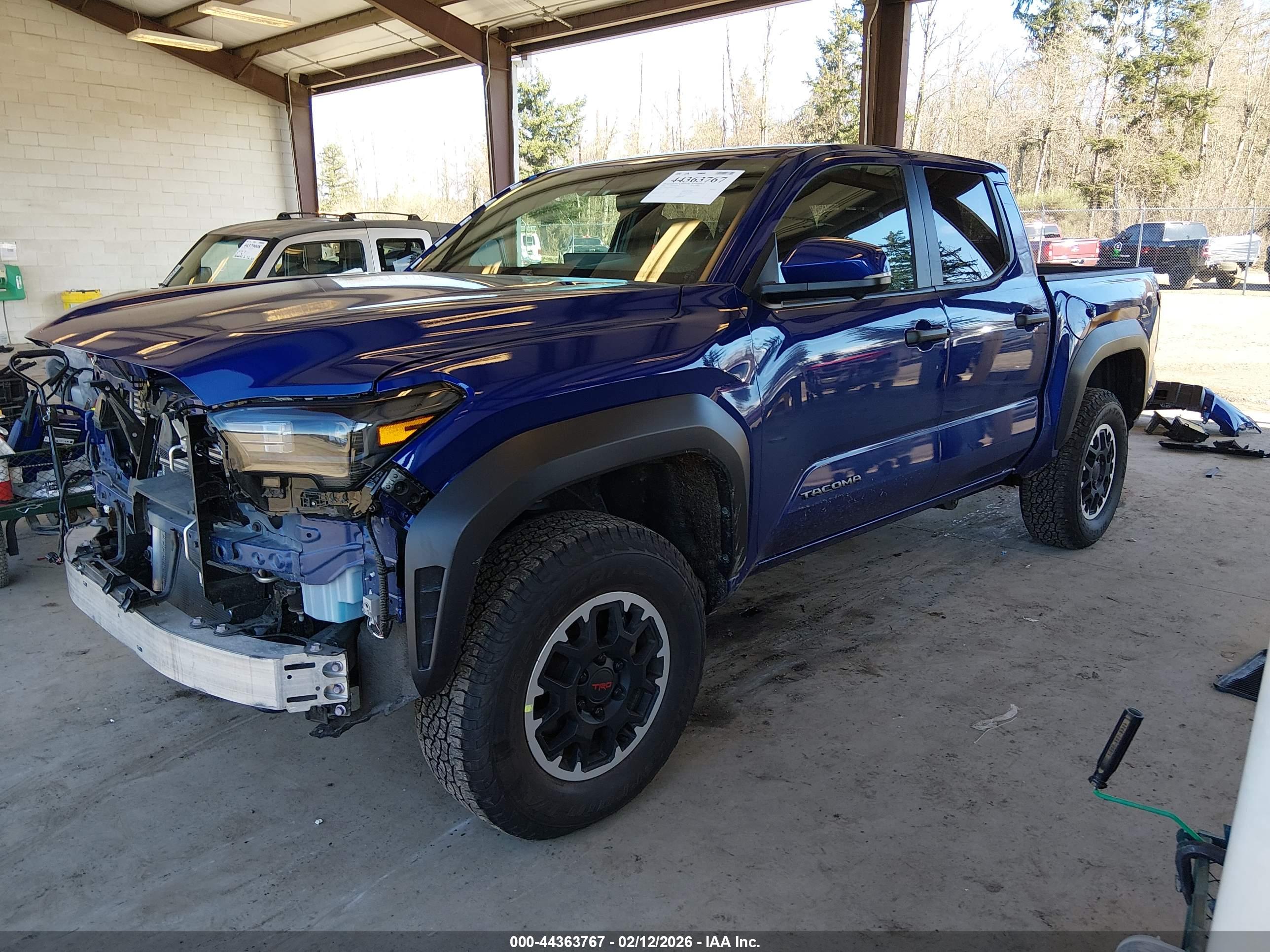 TOYOTA TACOMA image 2