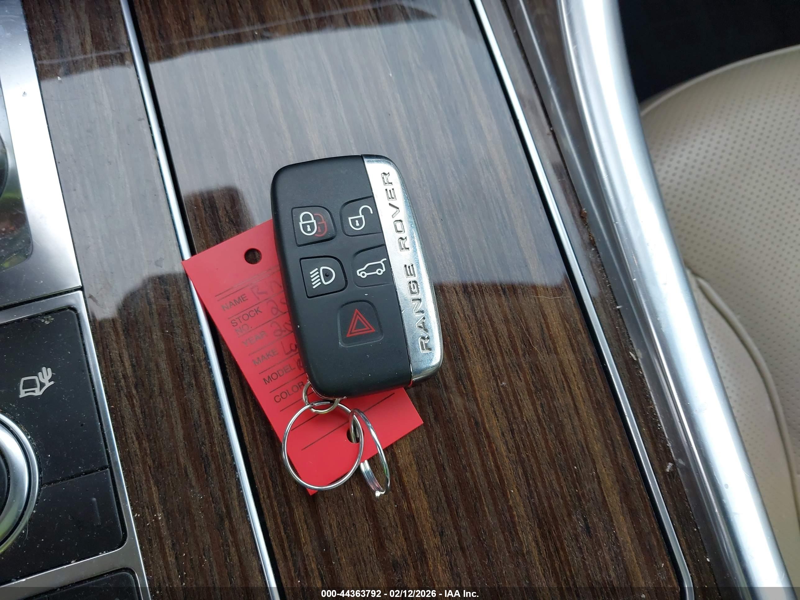 LAND ROVER image 11