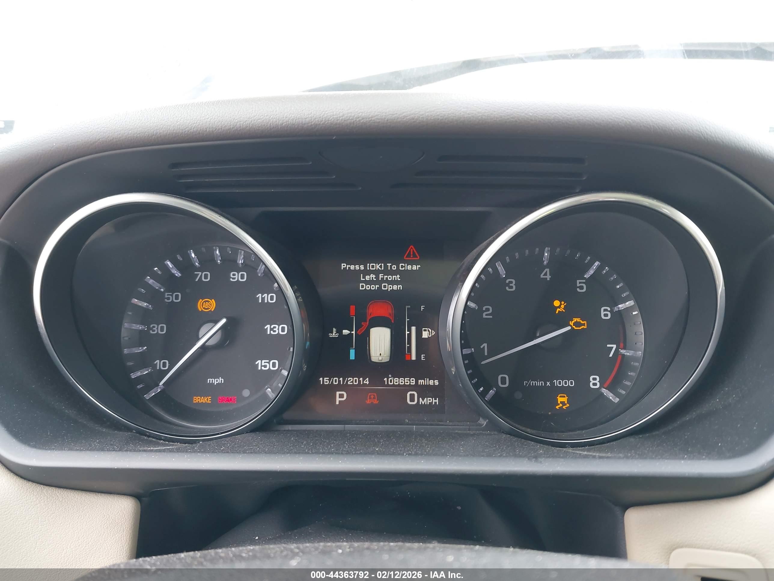 LAND ROVER image 7