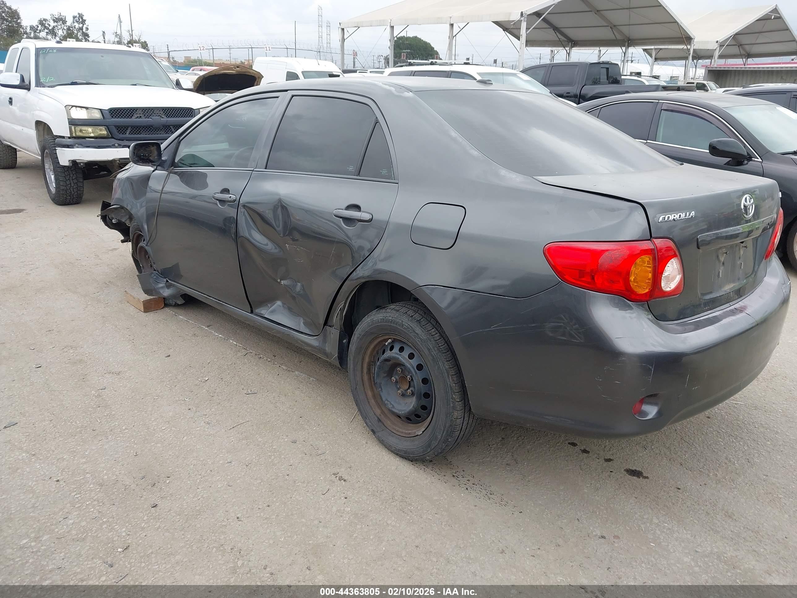 TOYOTA COROLLA image 3