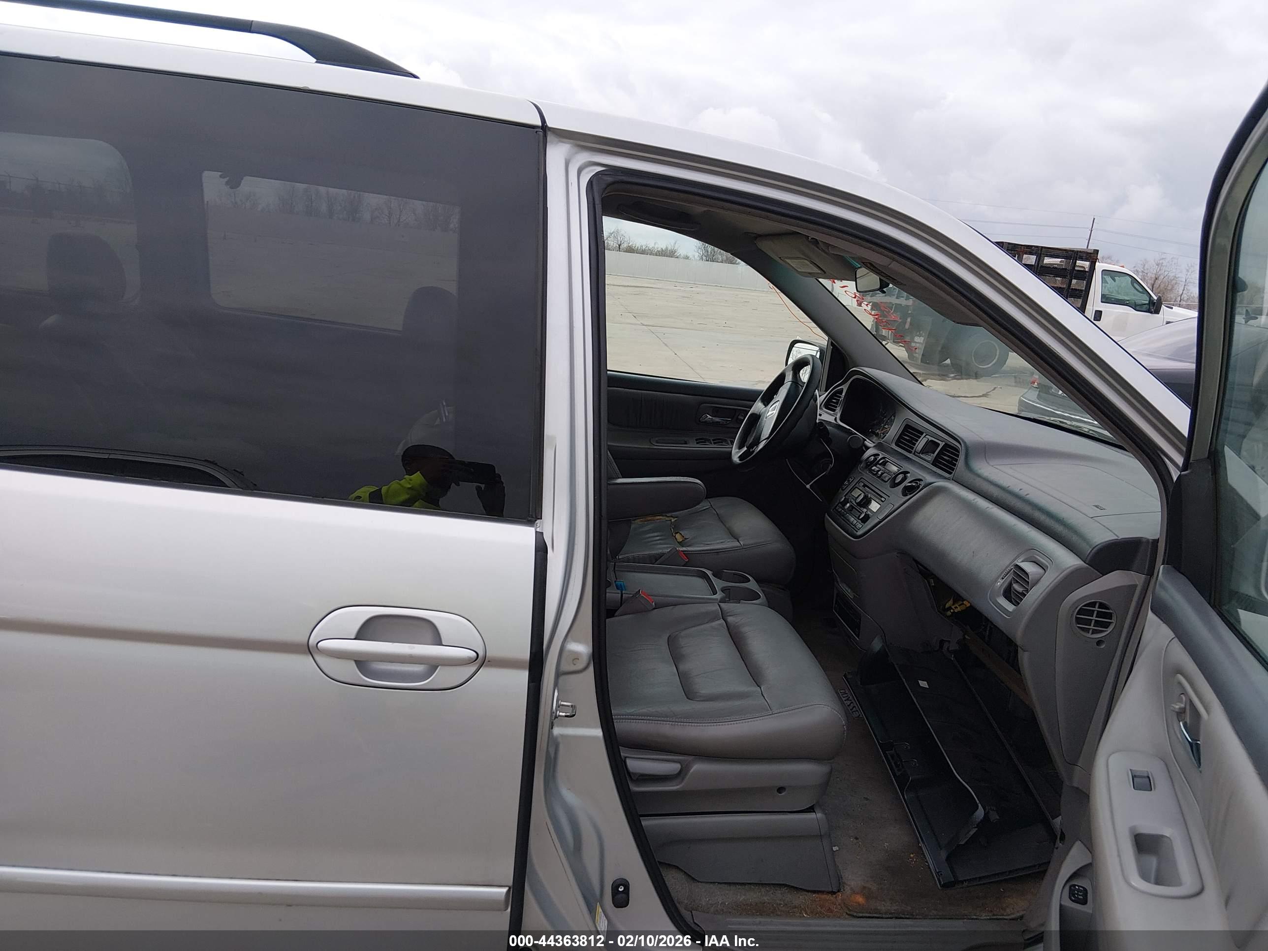 HONDA ODYSSEY image 5