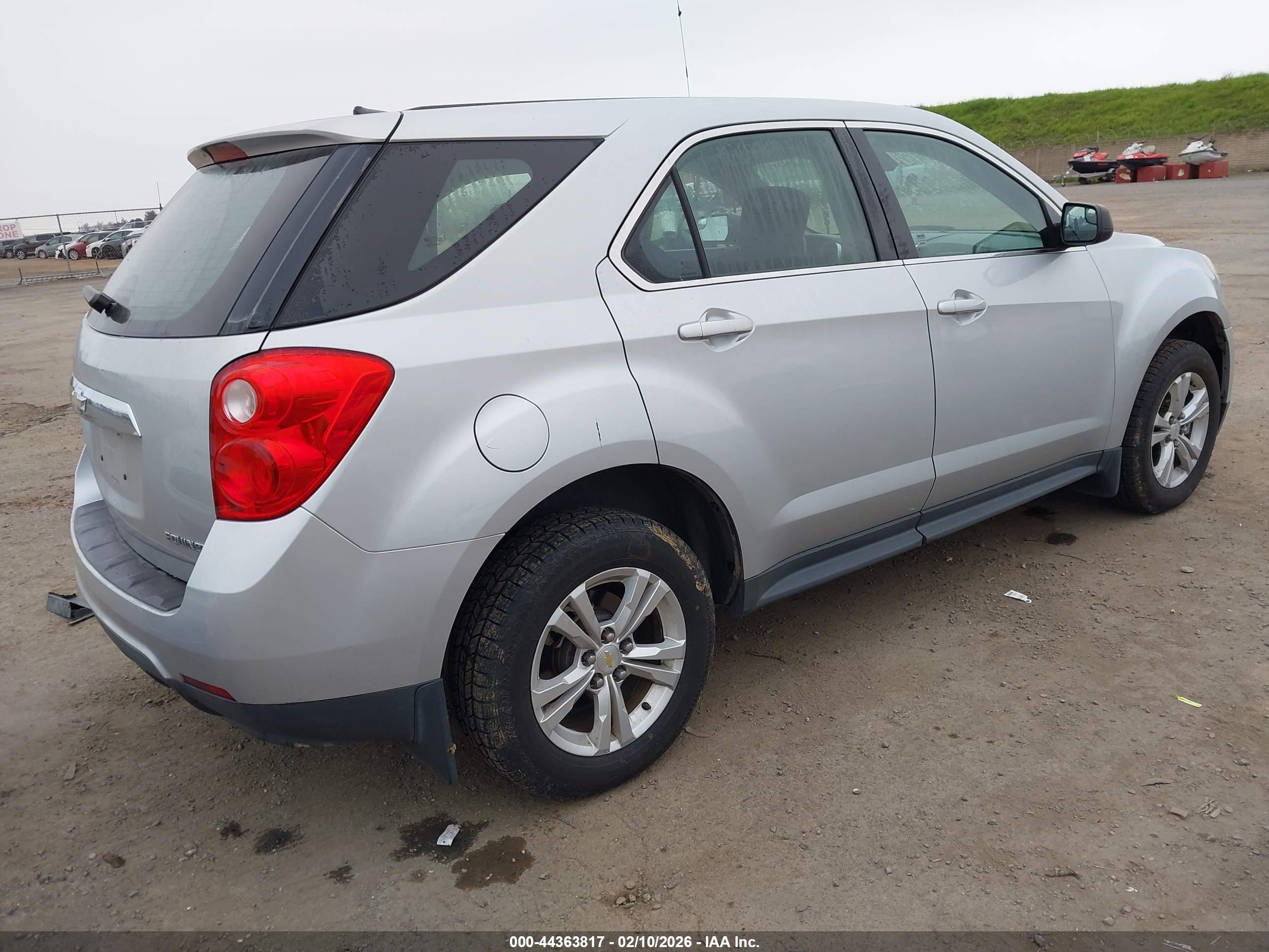 CHEVROLET EQUINOX image 4