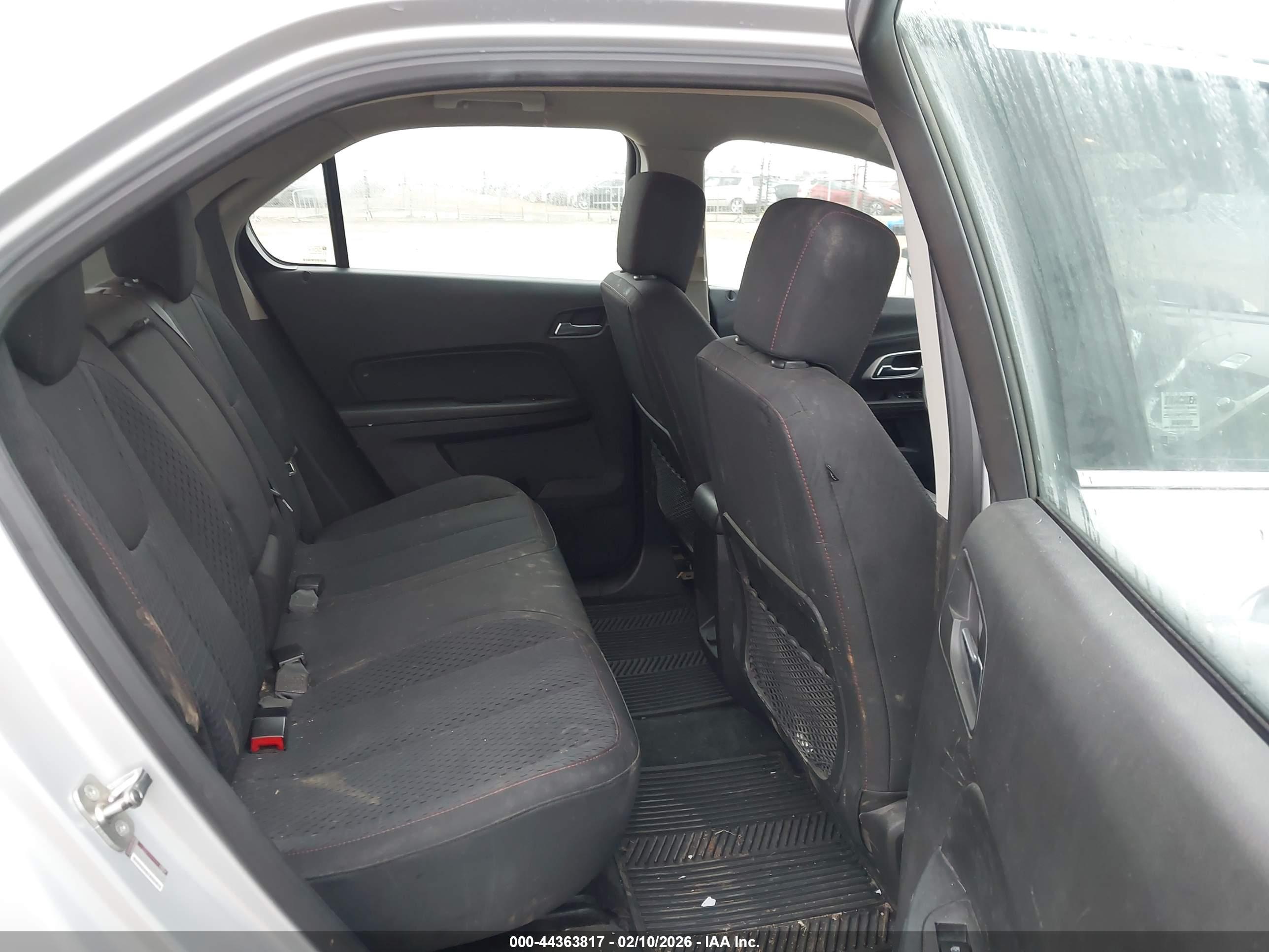 CHEVROLET EQUINOX image 8