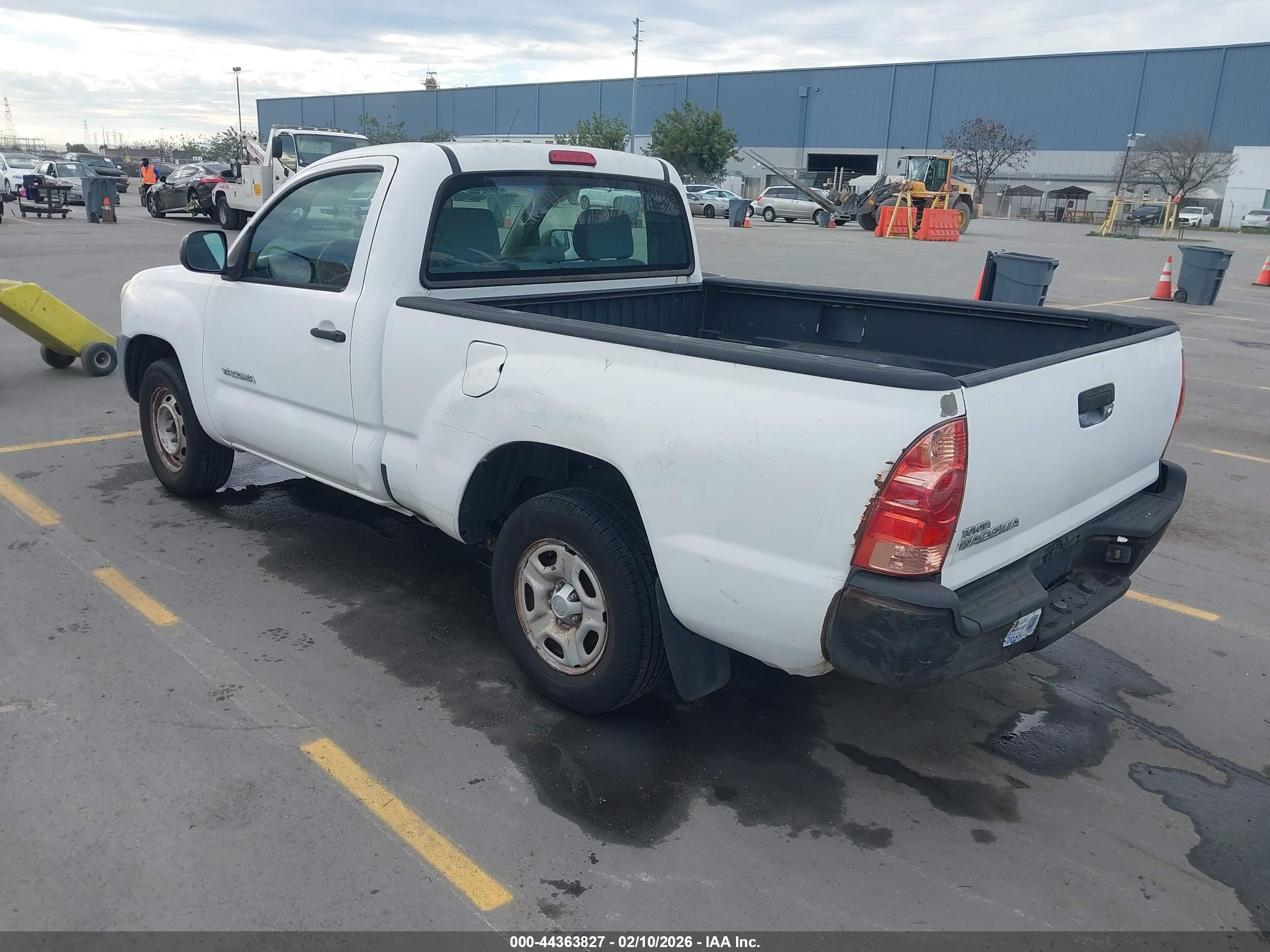 TOYOTA TACOMA image 3