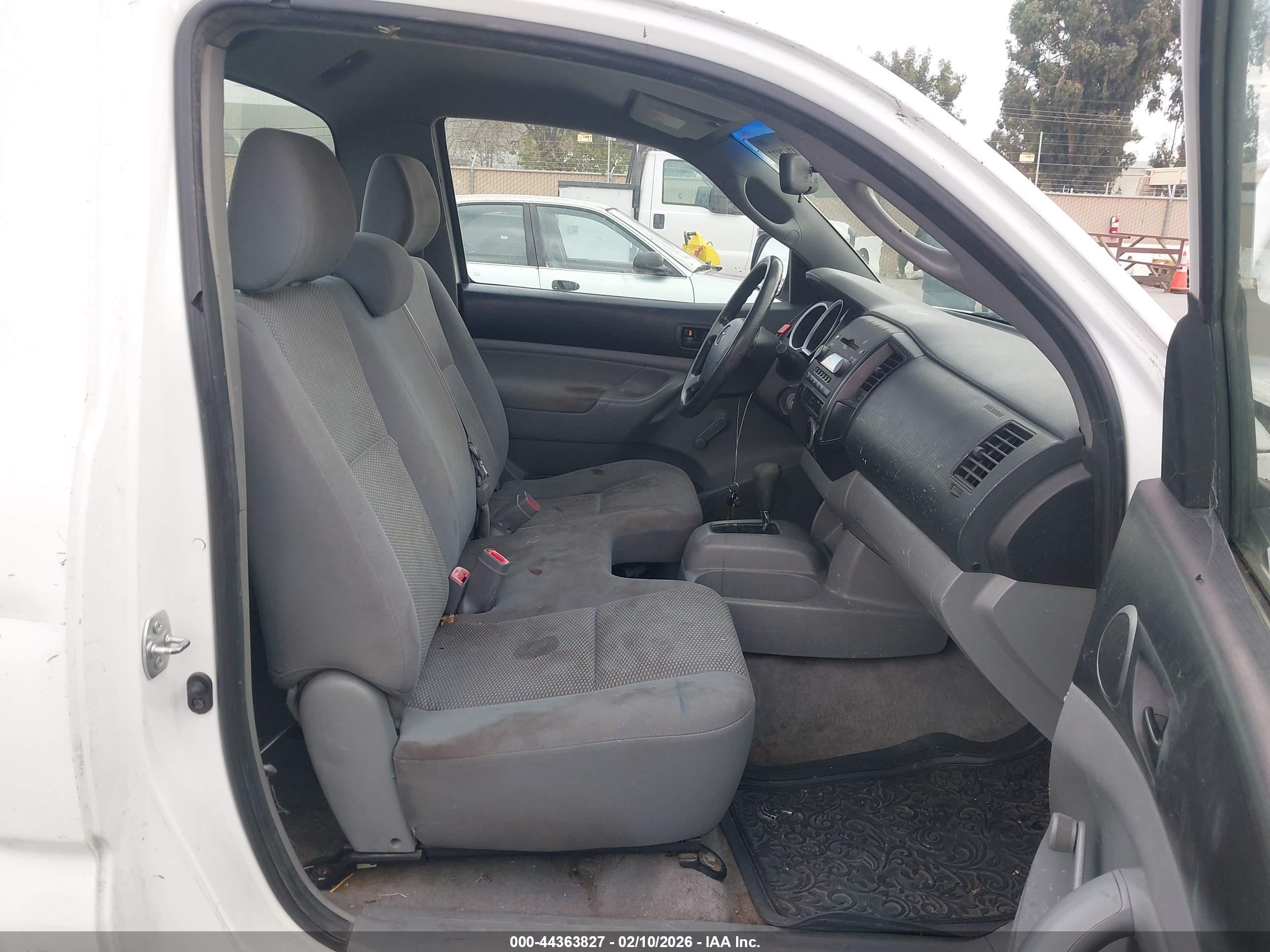 TOYOTA TACOMA image 5