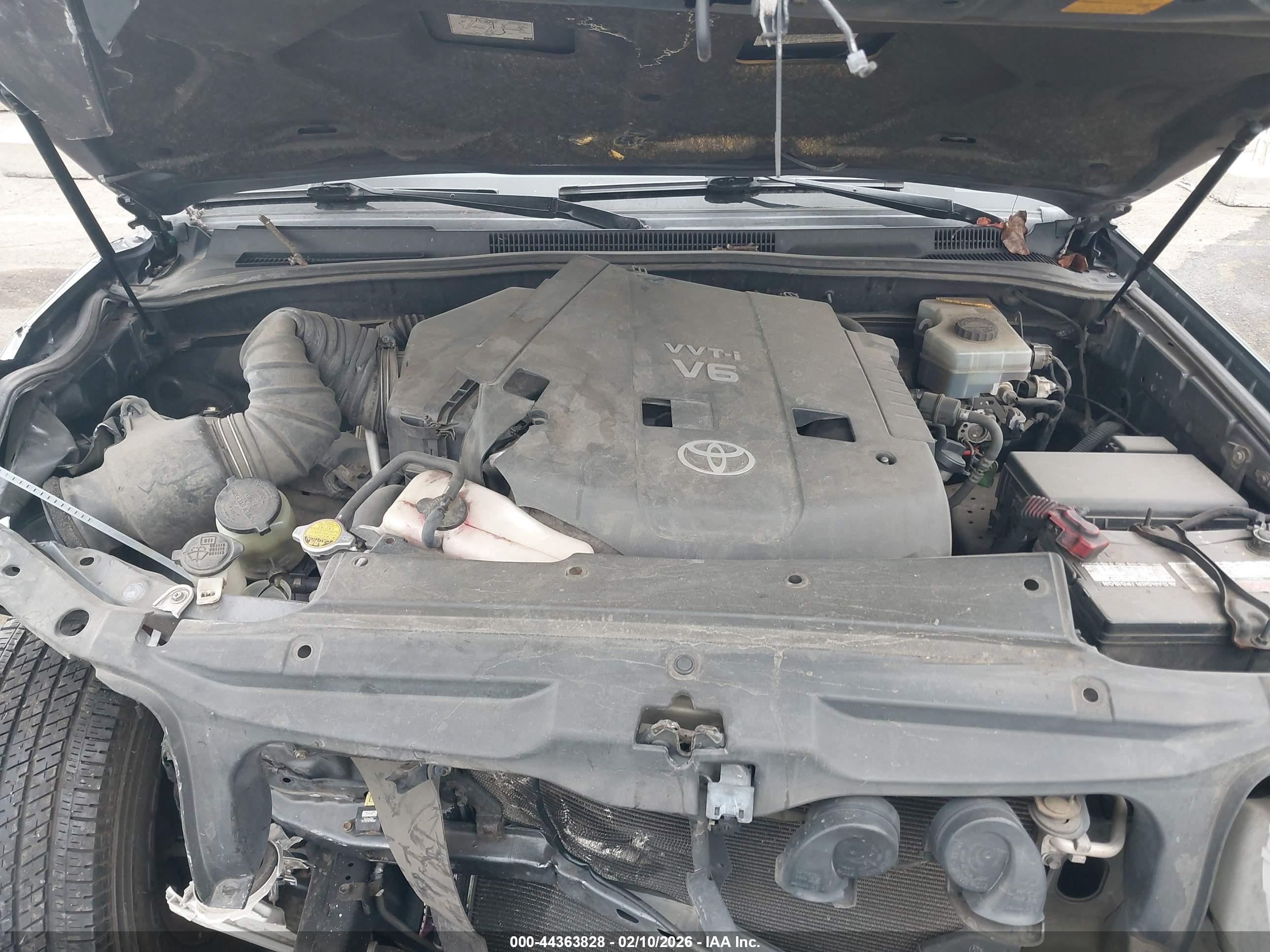 TOYOTA 4RUNNER image 10