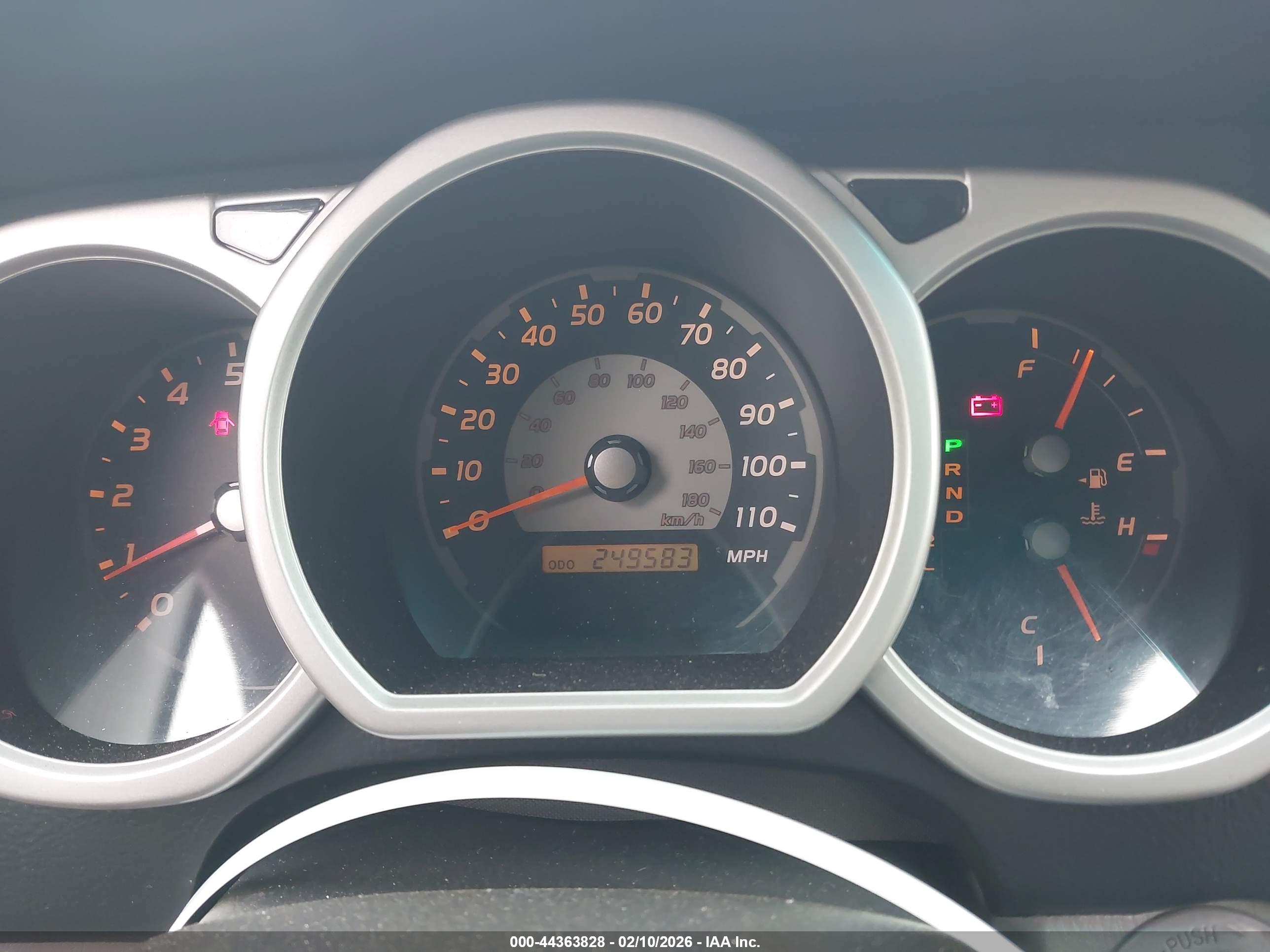 TOYOTA 4RUNNER image 7