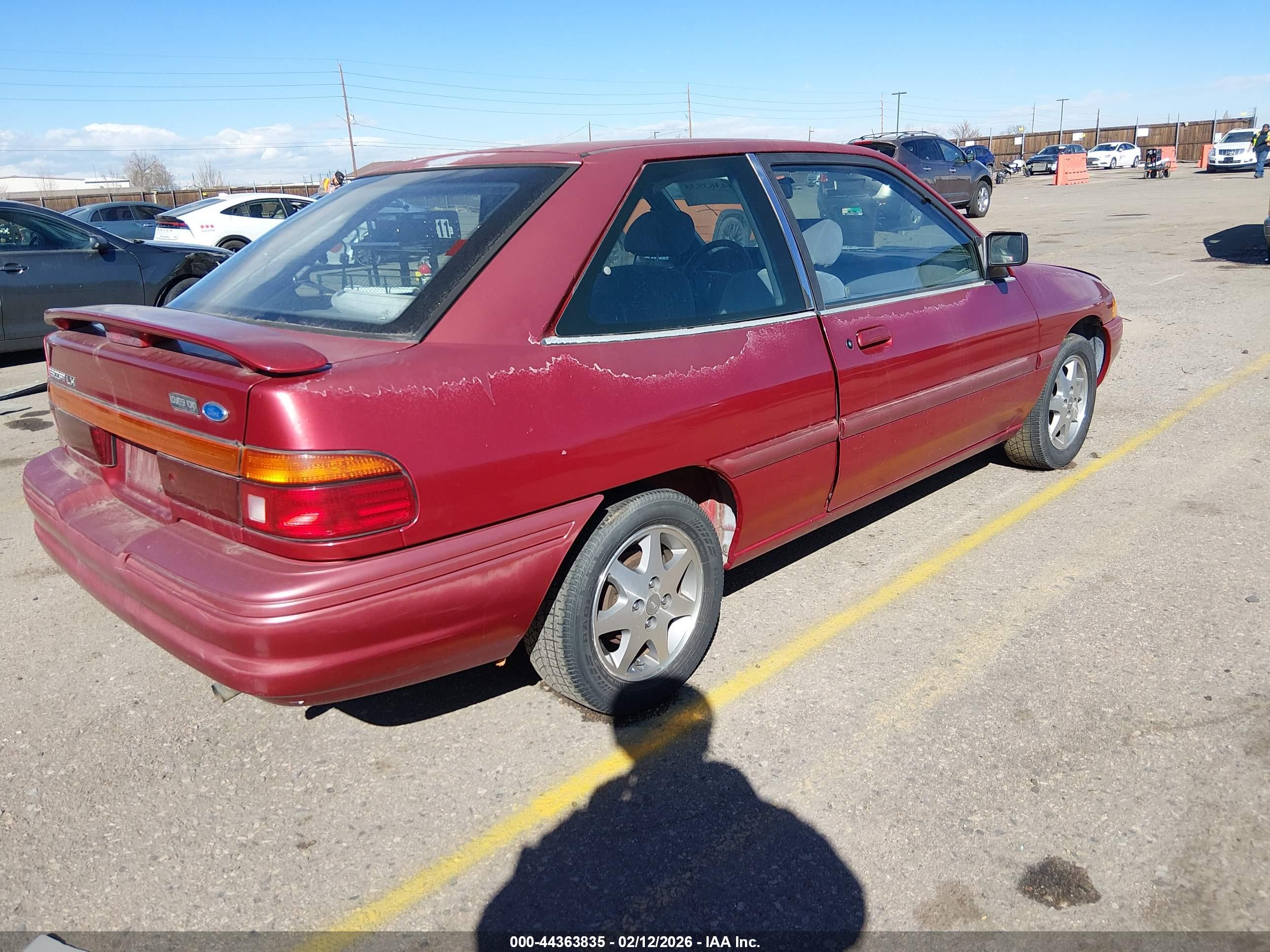 FORD ESCORT image 4