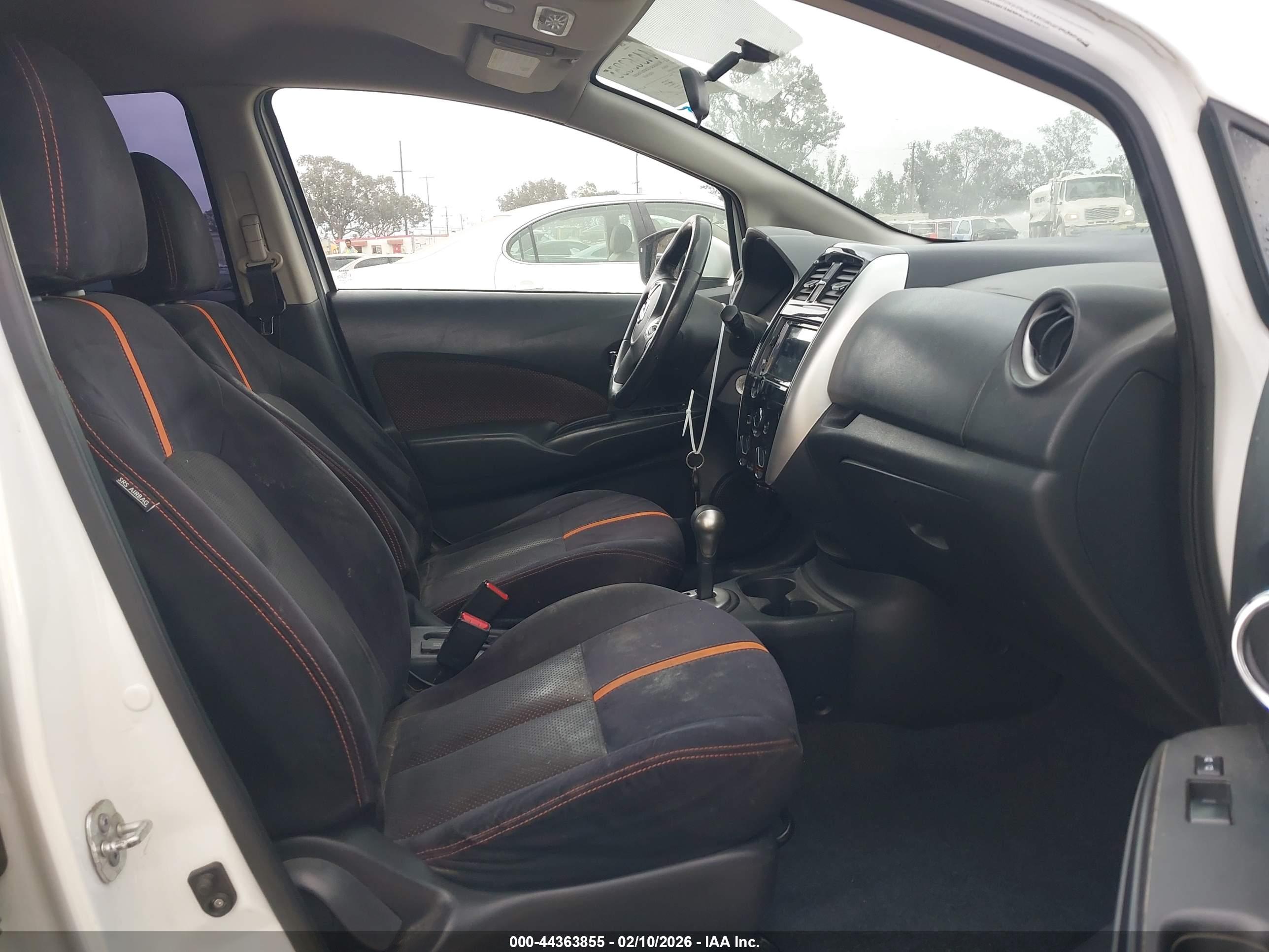 NISSAN VERSA image 5